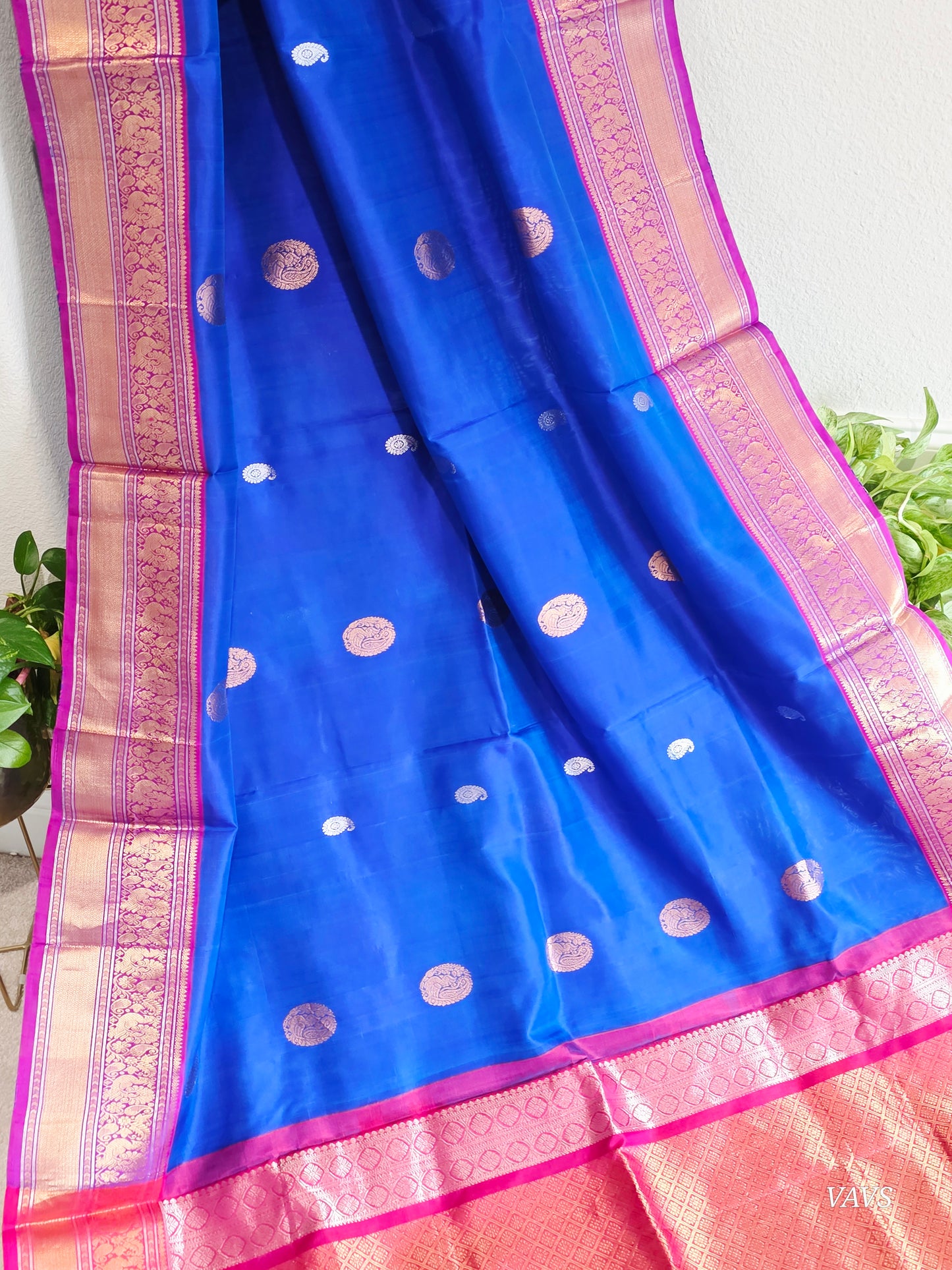 Pure Handloom Silk Saree in Royal Blue with Pink Zari Border & Maggam Blouse