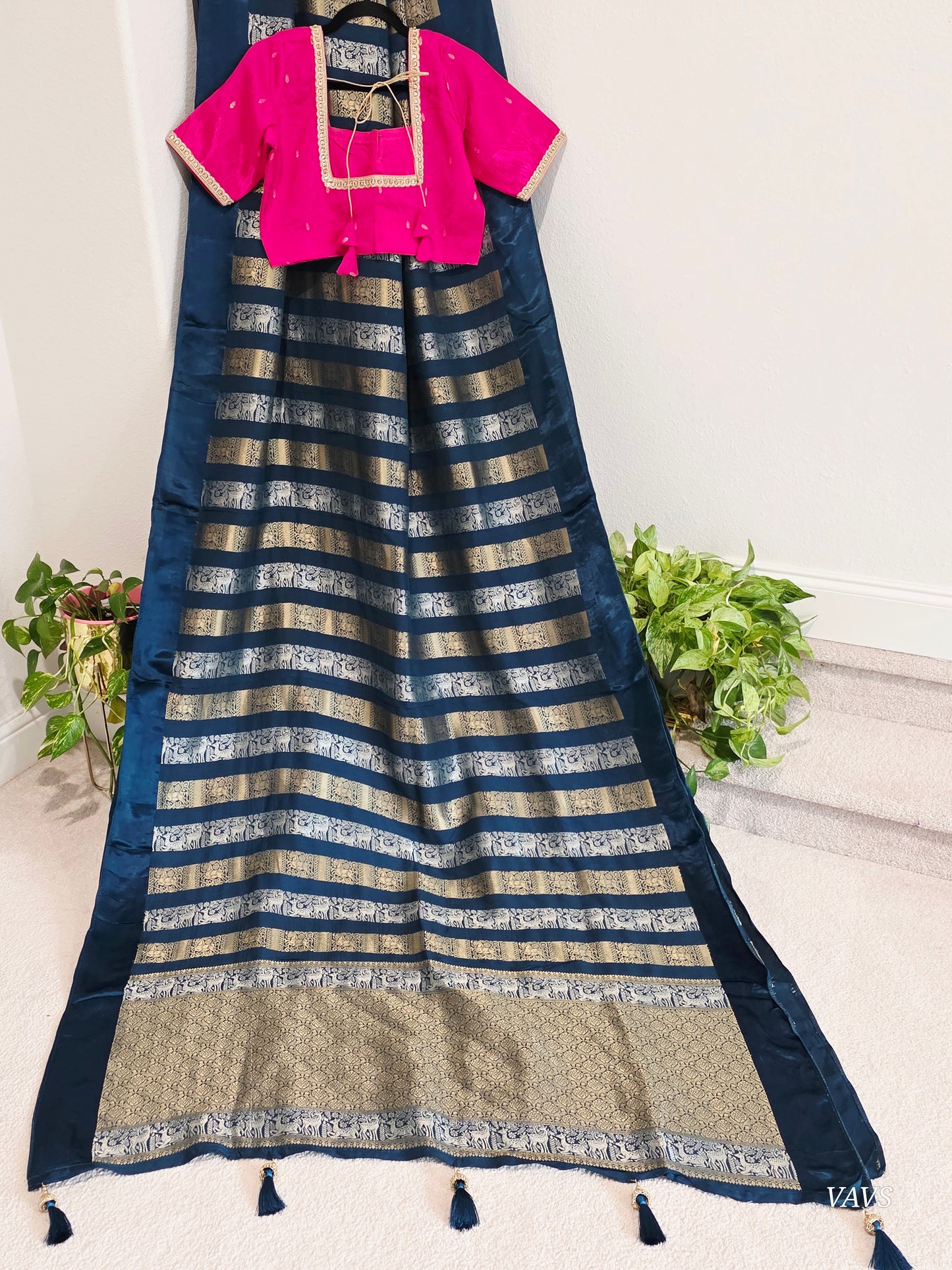 Nita Ambani Inspired Russian Dola Crepe Silk Saree with Ready Stitched Blouse | Navy Blue