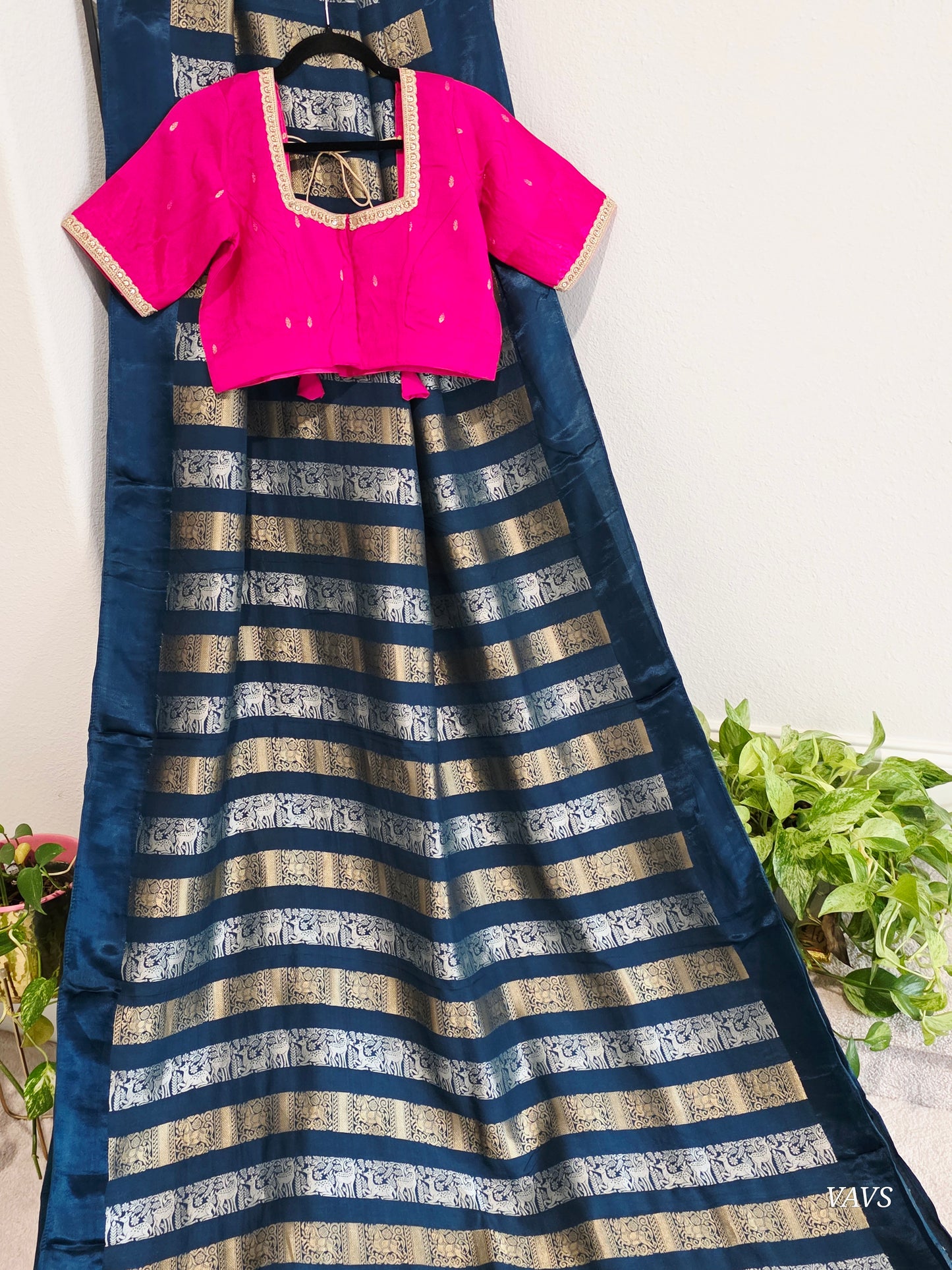 Nita Ambani Inspired Russian Dola Crepe Silk Saree with Ready Stitched Blouse | Navy Blue