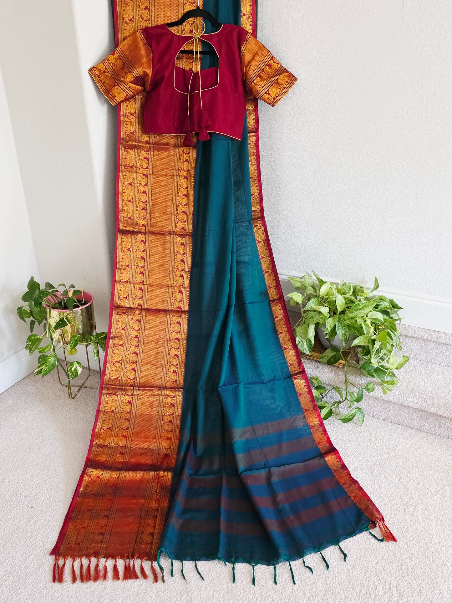 Narayanpet Cotton Saree in Teal Blue & Maroon with Gold Zari Border