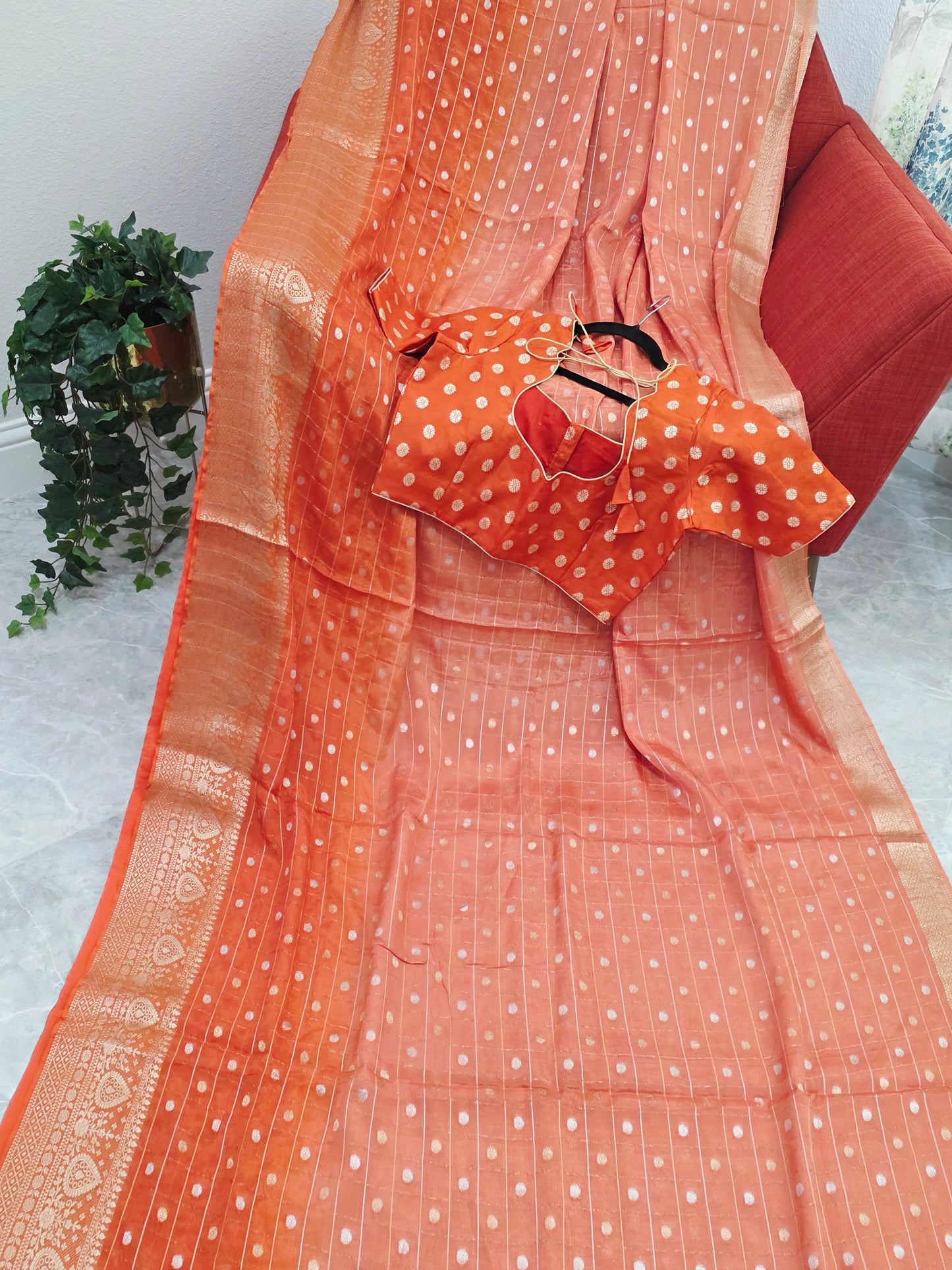 Shaded Chinon Crepe Silk Checks Saree with Stitched Blouse