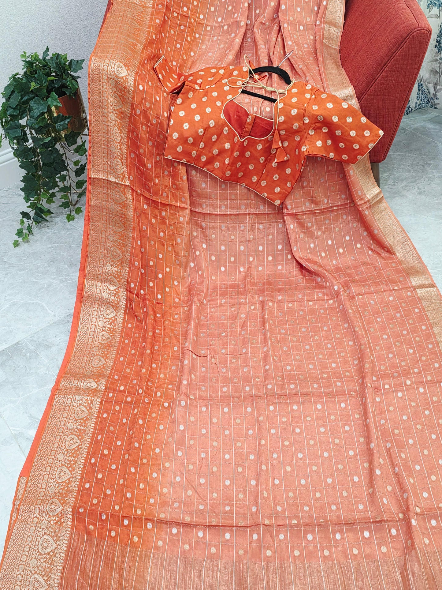 Shaded Chinon Crepe Silk Checks Saree with Stitched Blouse