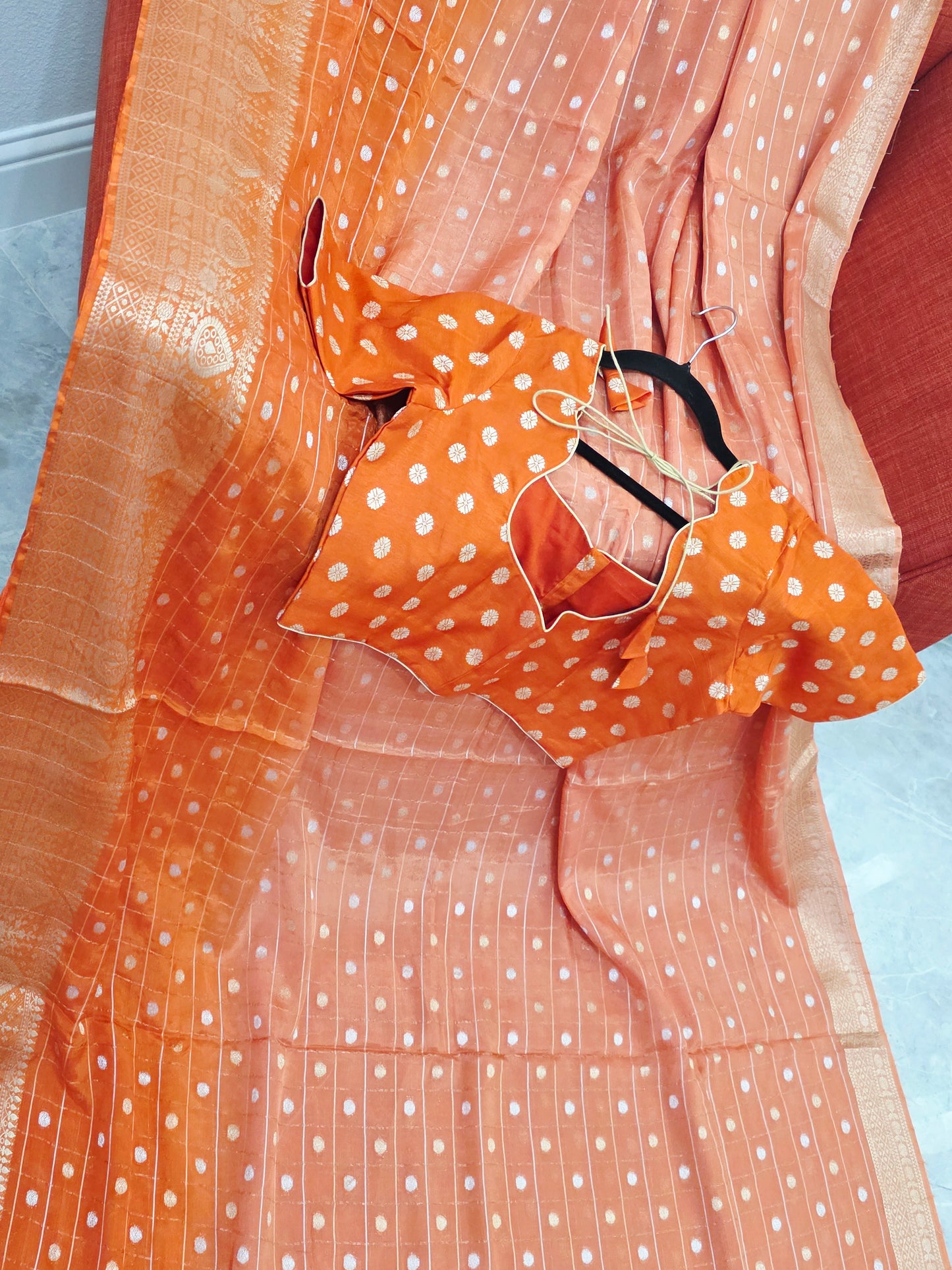 Shaded Chinon Crepe Silk Checks Saree with Stitched Blouse