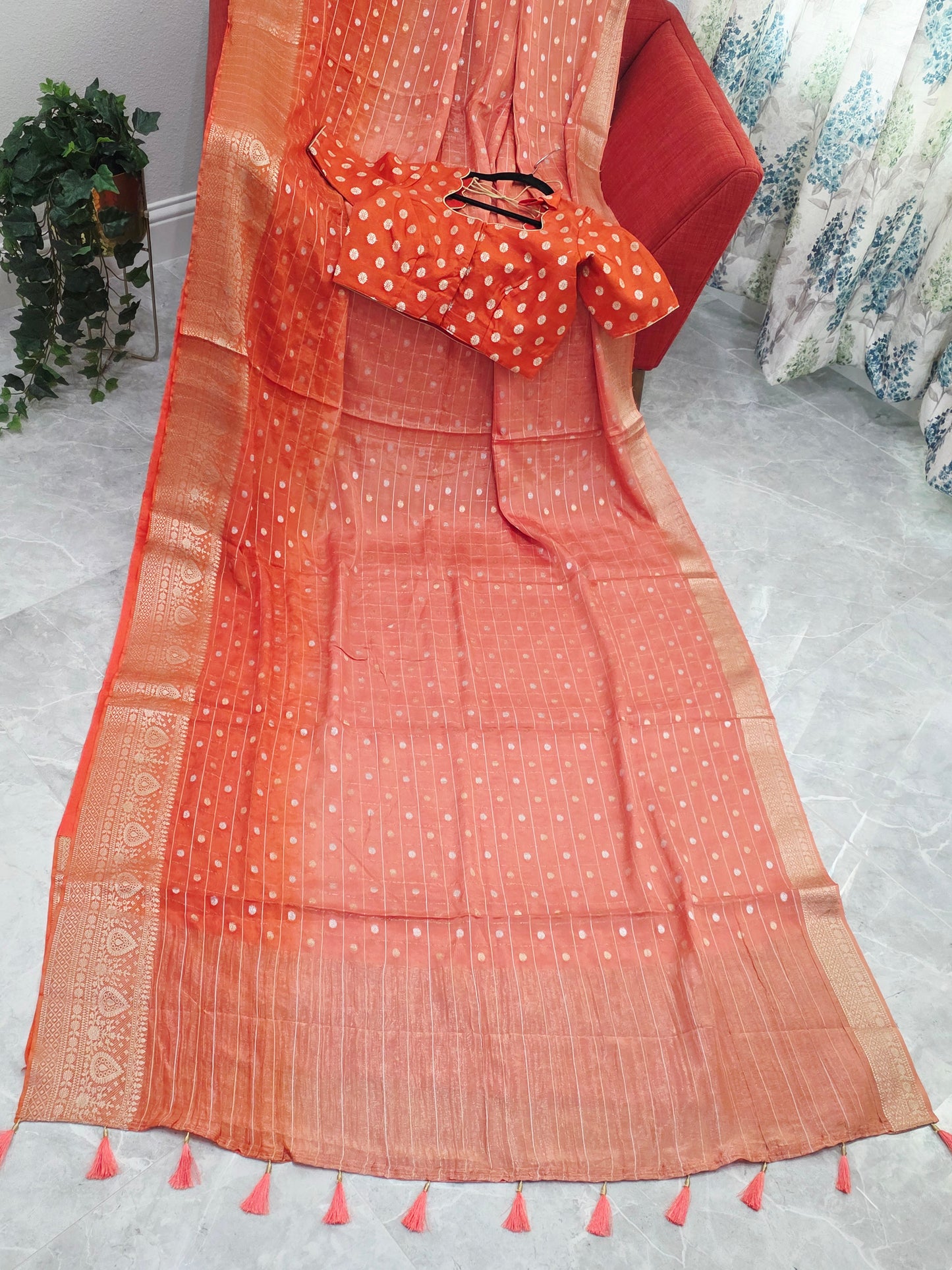 Shaded Chinon Crepe Silk Checks Saree with Stitched Blouse