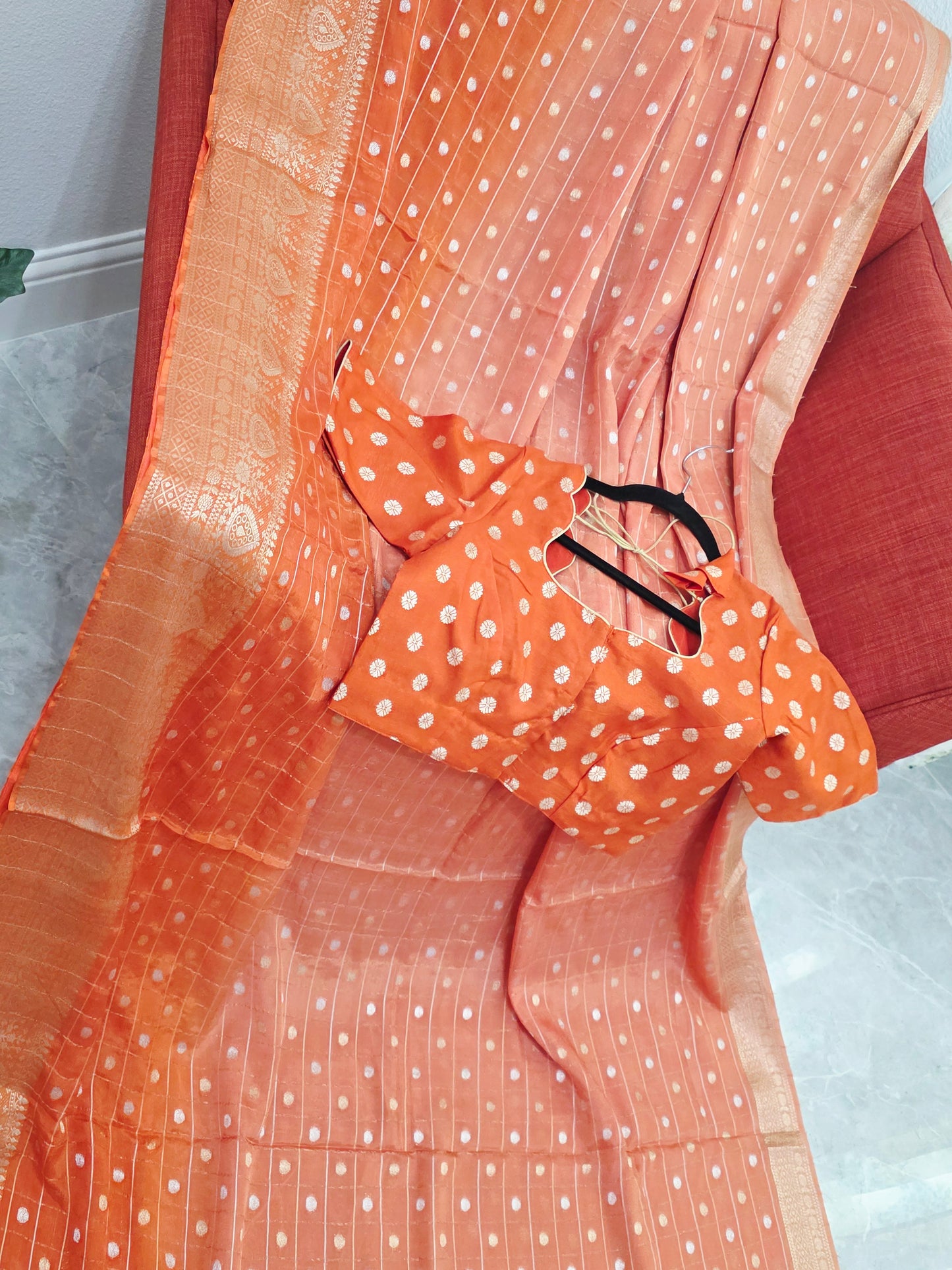 Shaded Chinon Crepe Silk Checks Saree with Stitched Blouse