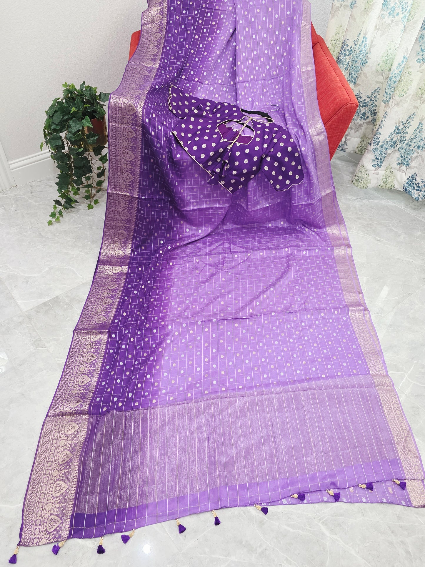 Shaded Chinon Crepe Silk Checks Saree with Stitched Blouse