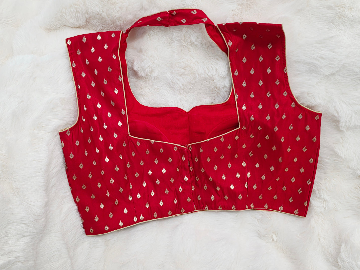 Red Benarasi Sleeveless Stitched Blouse