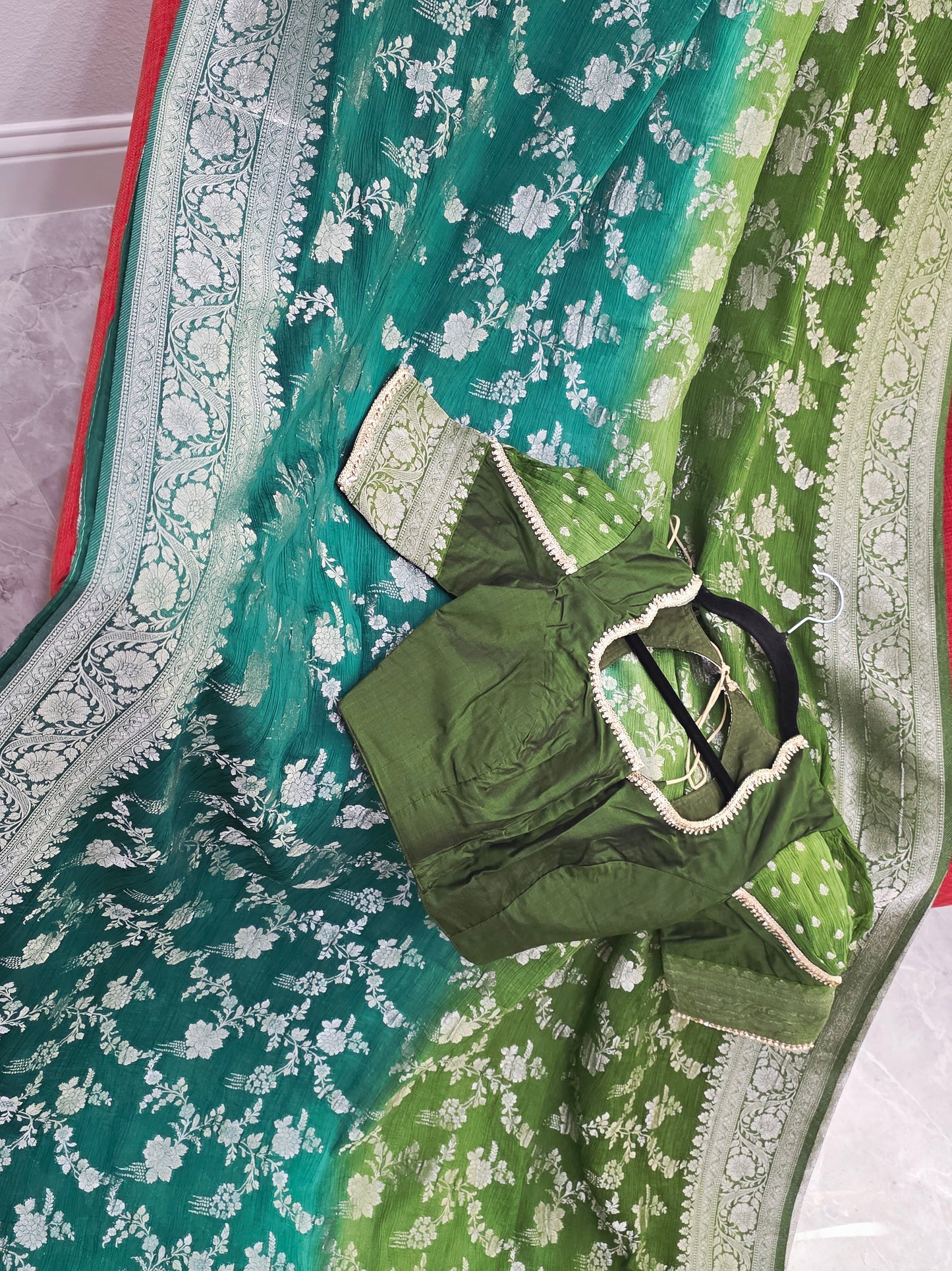 Shaded Crush Chiffon Georgette Saree with Silver Floral Weave & Puff Sleeves Blouse
