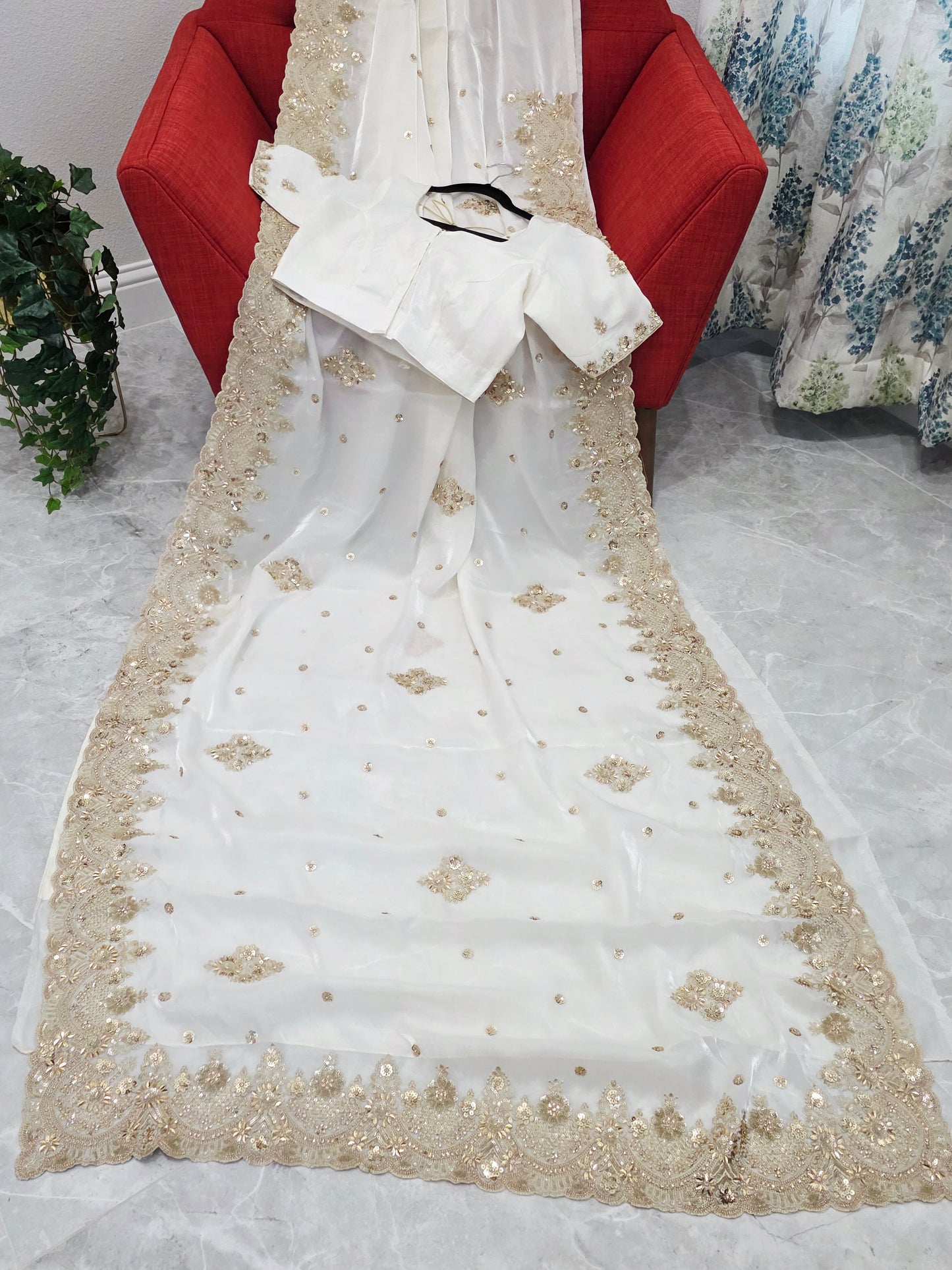 Elegant White Space Silk Sequin Saree with Stitched Blouse – Cocktail Party Wear