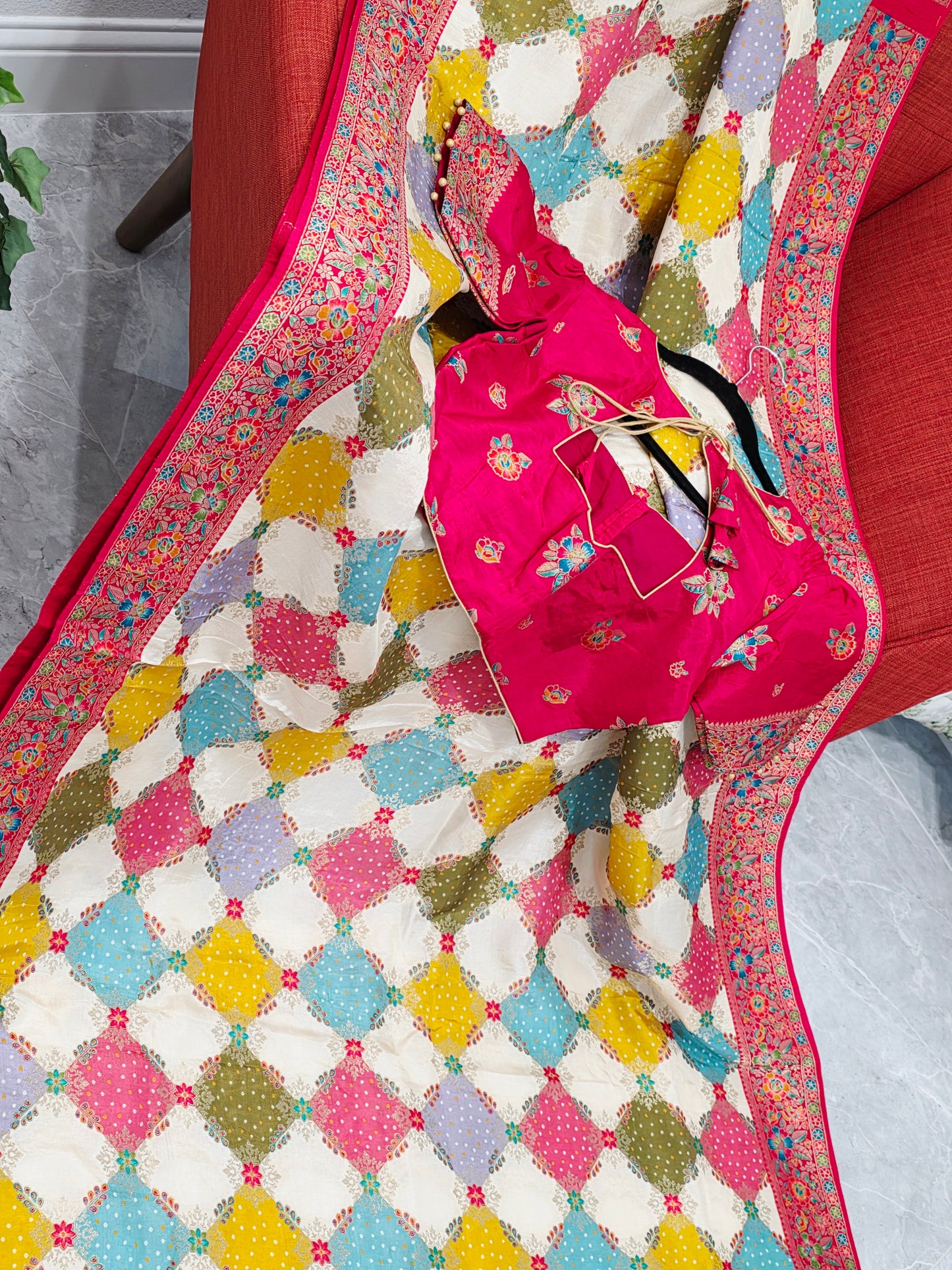 Multicolor Bandhani Print Diamond Pattern Saree with Rich Floral Border & Statement Pallu – Stitched Blouse