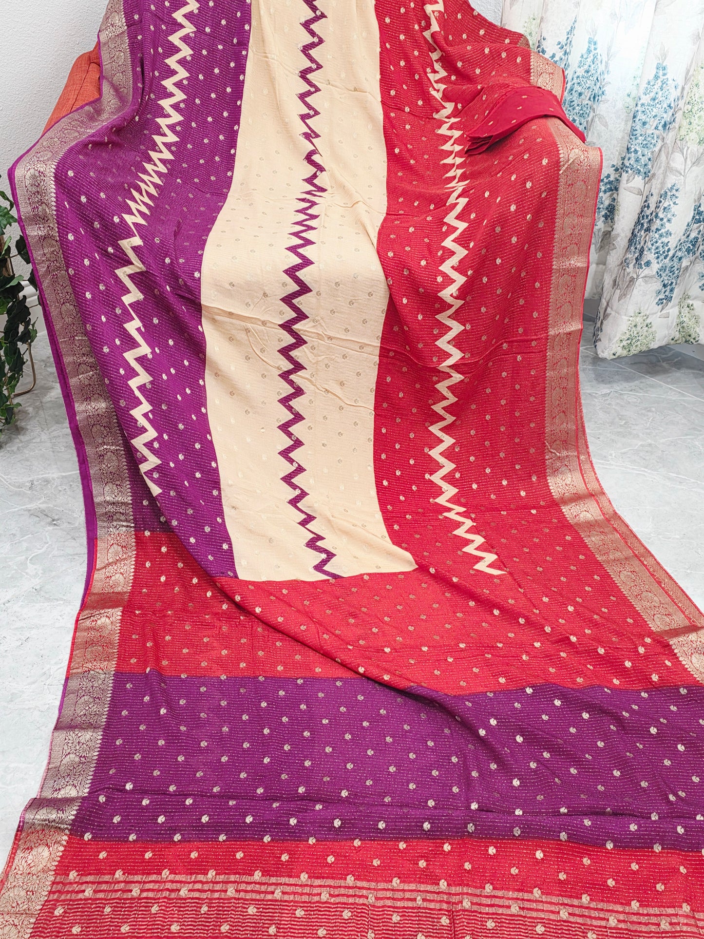 Shaded Chinon Chiffon Checkered Saree with Zari Border | Lightweight Party Wear | Blouse Piece Included