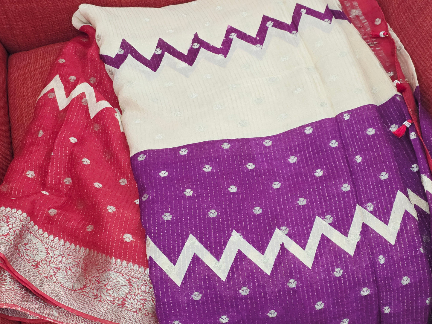 Shaded Chinon Chiffon Checkered Saree with Zari Border | Lightweight Party Wear | Blouse Piece Included