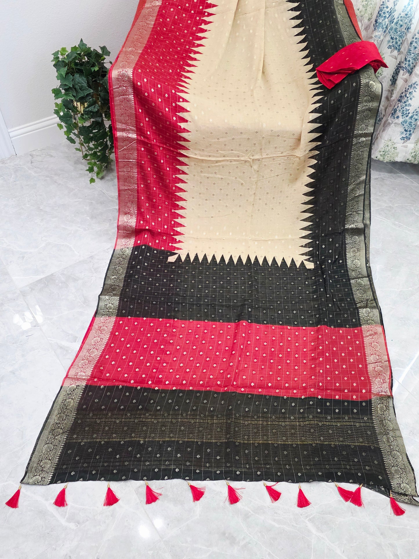 Imperial Noir Crimson & Ivory Gold Shaded Chinon Chiffon Checkered Saree