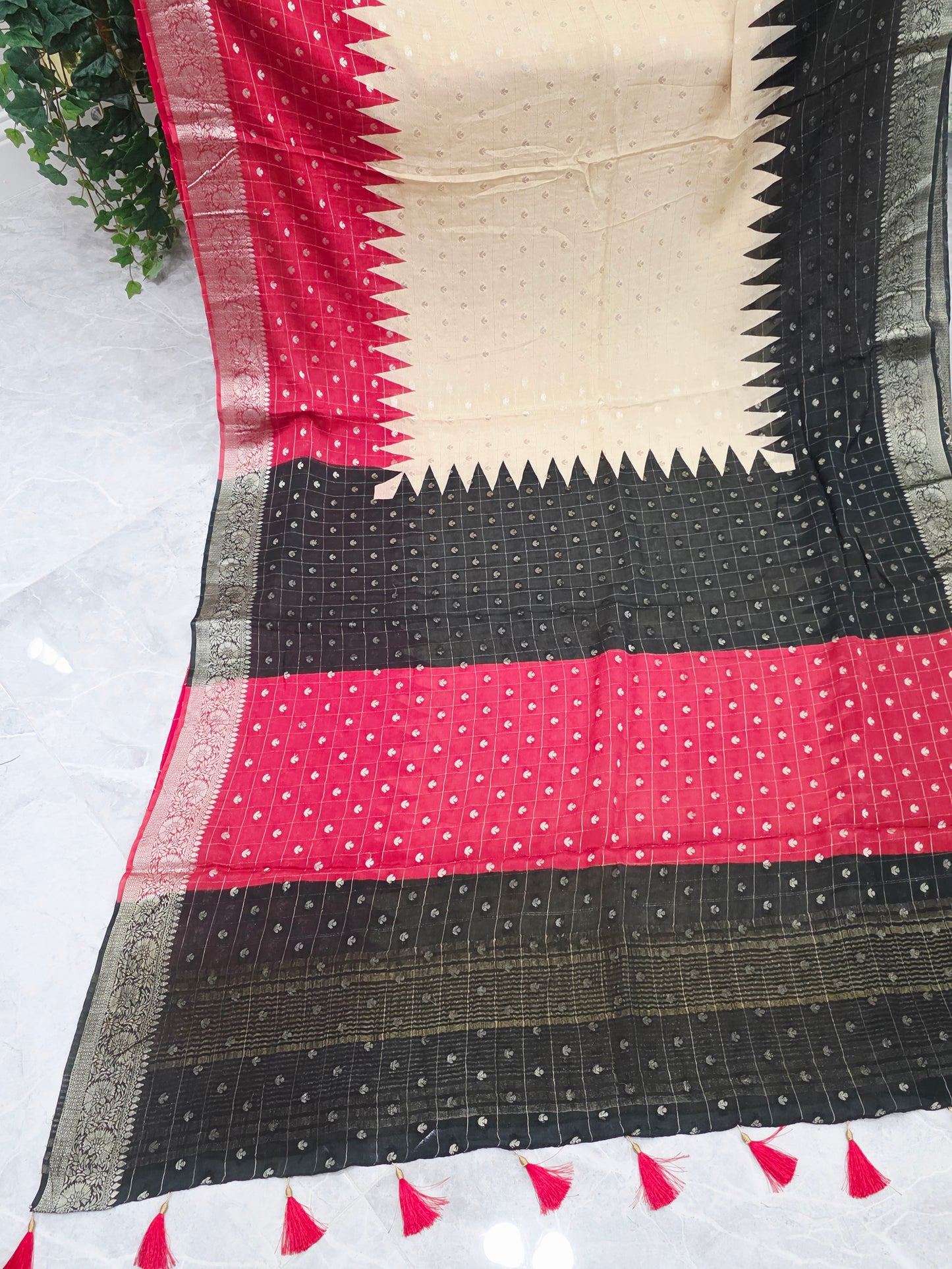 Imperial Noir Crimson & Ivory Gold Shaded Chinon Chiffon Checkered Saree