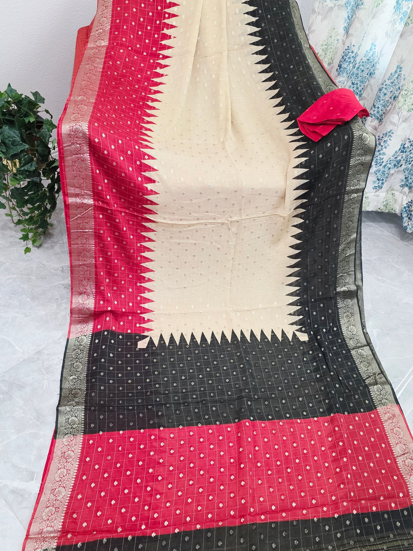 Imperial Noir Crimson & Ivory Gold Shaded Chinon Chiffon Checkered Saree