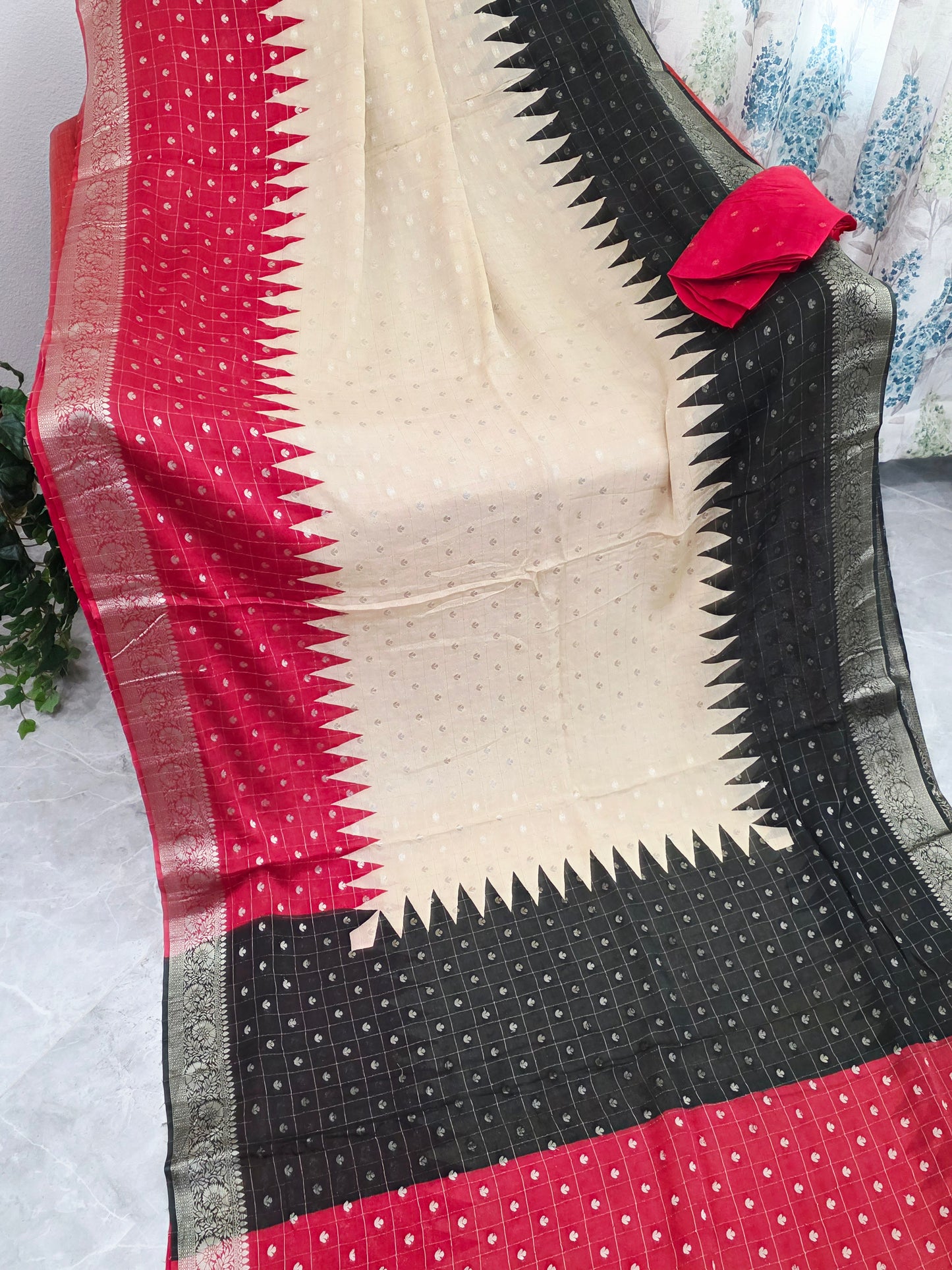 Imperial Noir Crimson & Ivory Gold Shaded Chinon Chiffon Checkered Saree