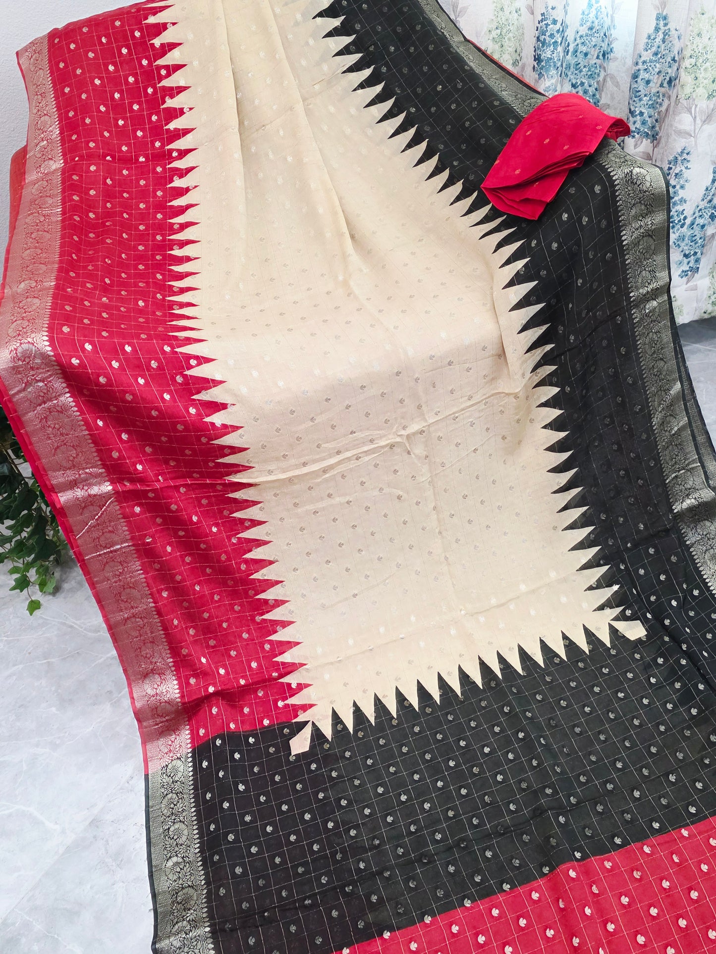 Imperial Noir Crimson & Ivory Gold Shaded Chinon Chiffon Checkered Saree