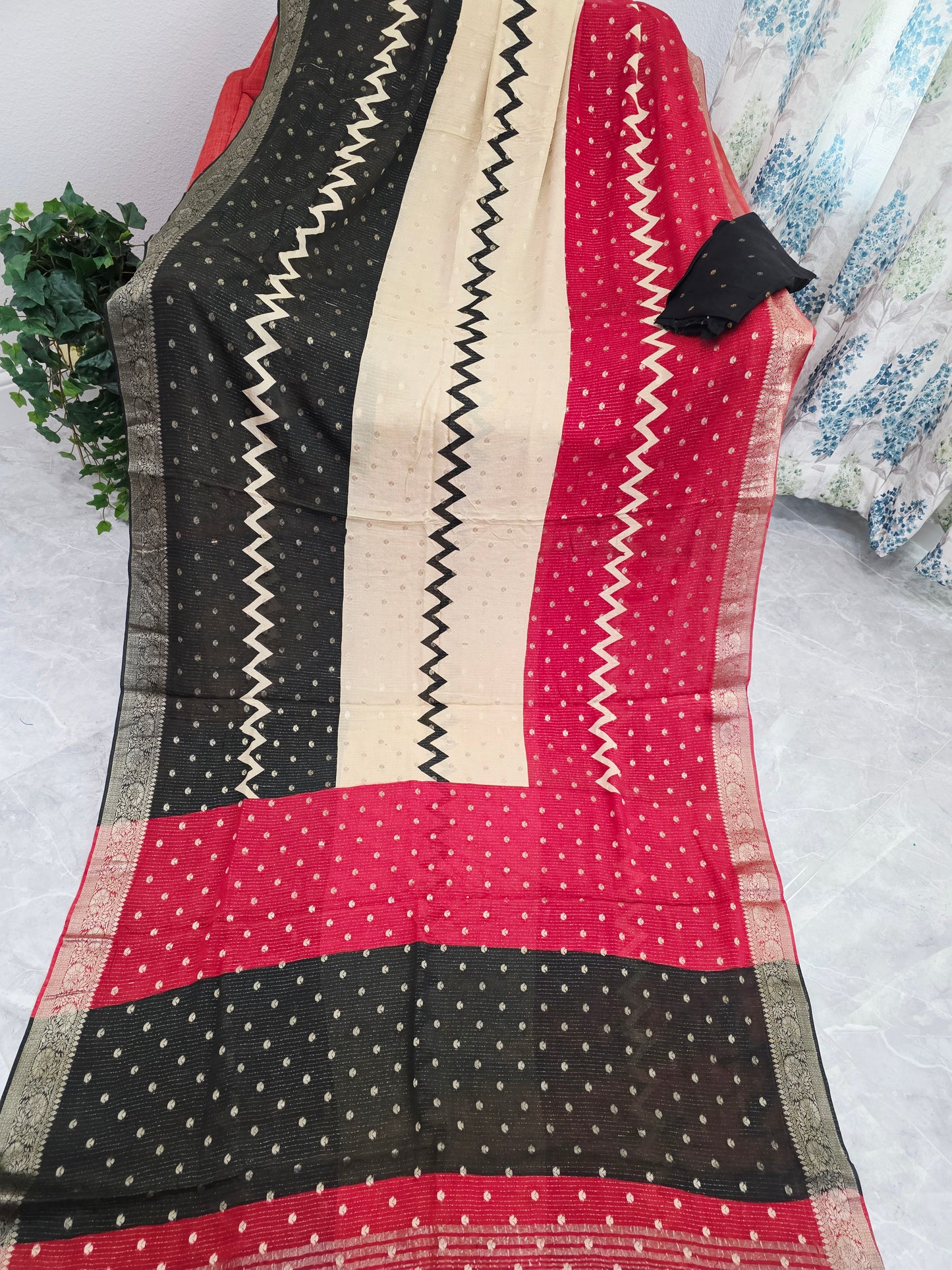 Imperial Noir Crimson & Ivory Gold Shaded Chinon Chiffon Checkered Saree