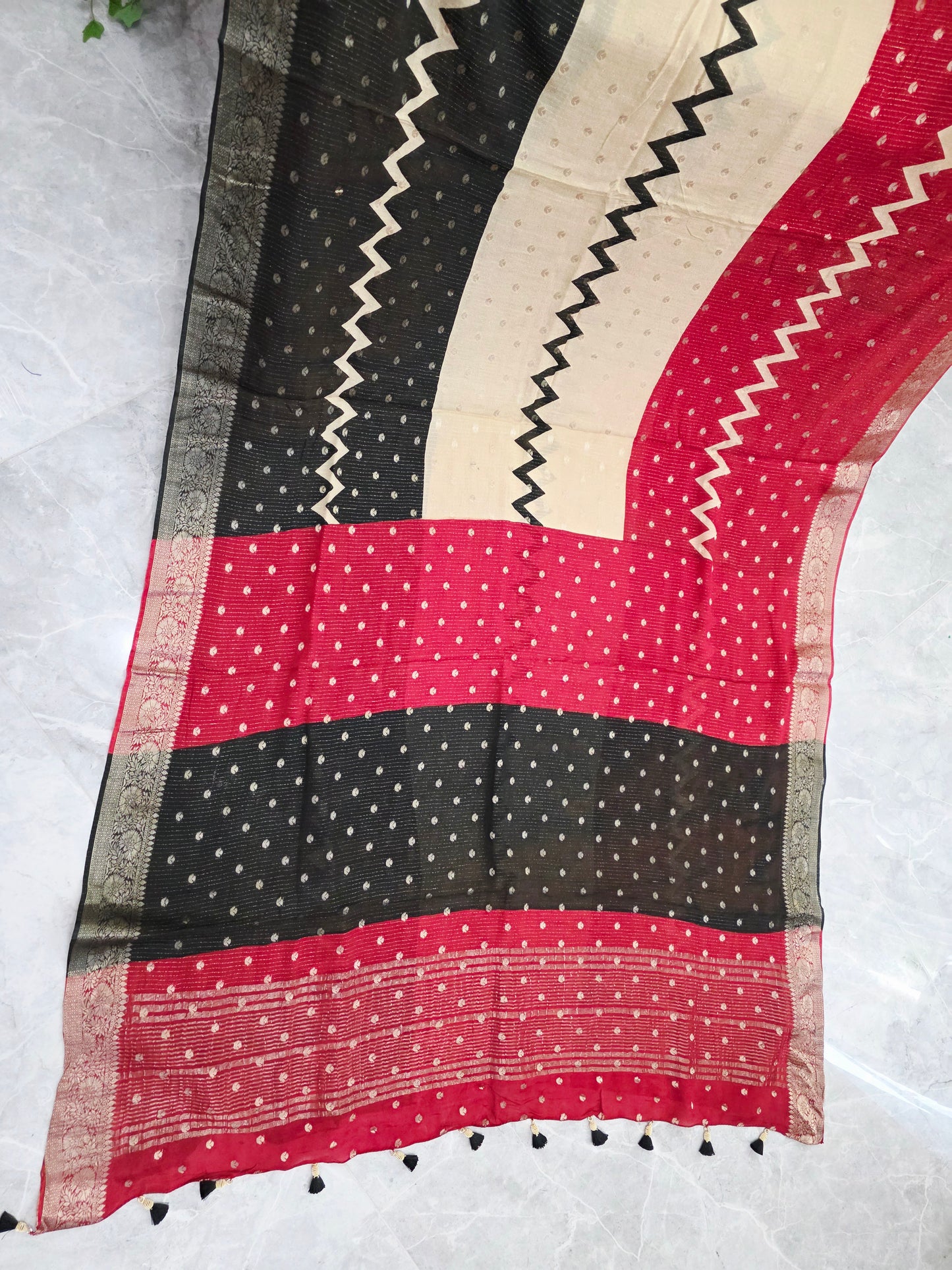Imperial Noir Crimson & Ivory Gold Shaded Chinon Chiffon Checkered Saree