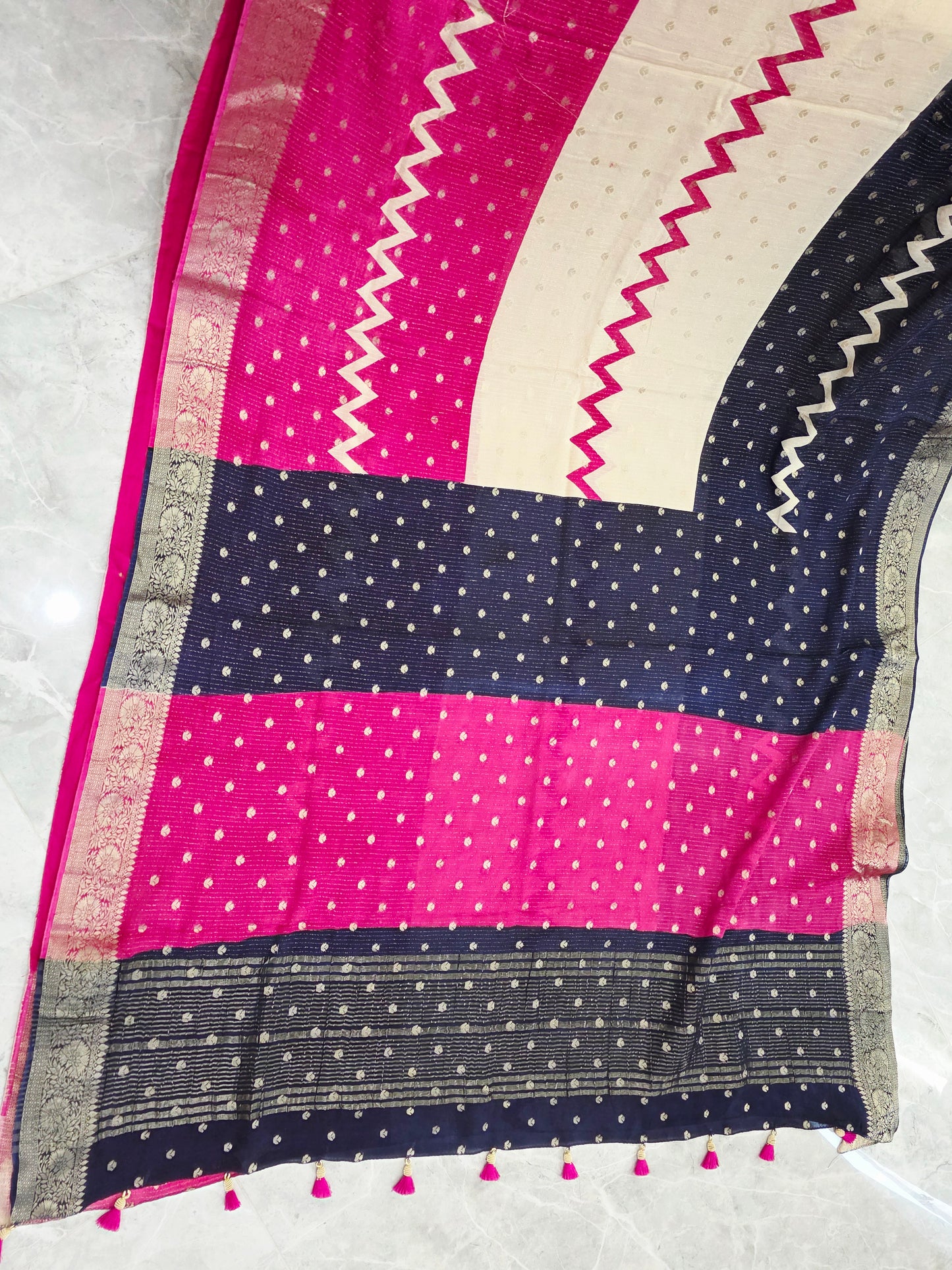 Royal Fuchsia & Midnight Navy Shaded Chinon Chiffon Checkered Saree with Blouse Piece