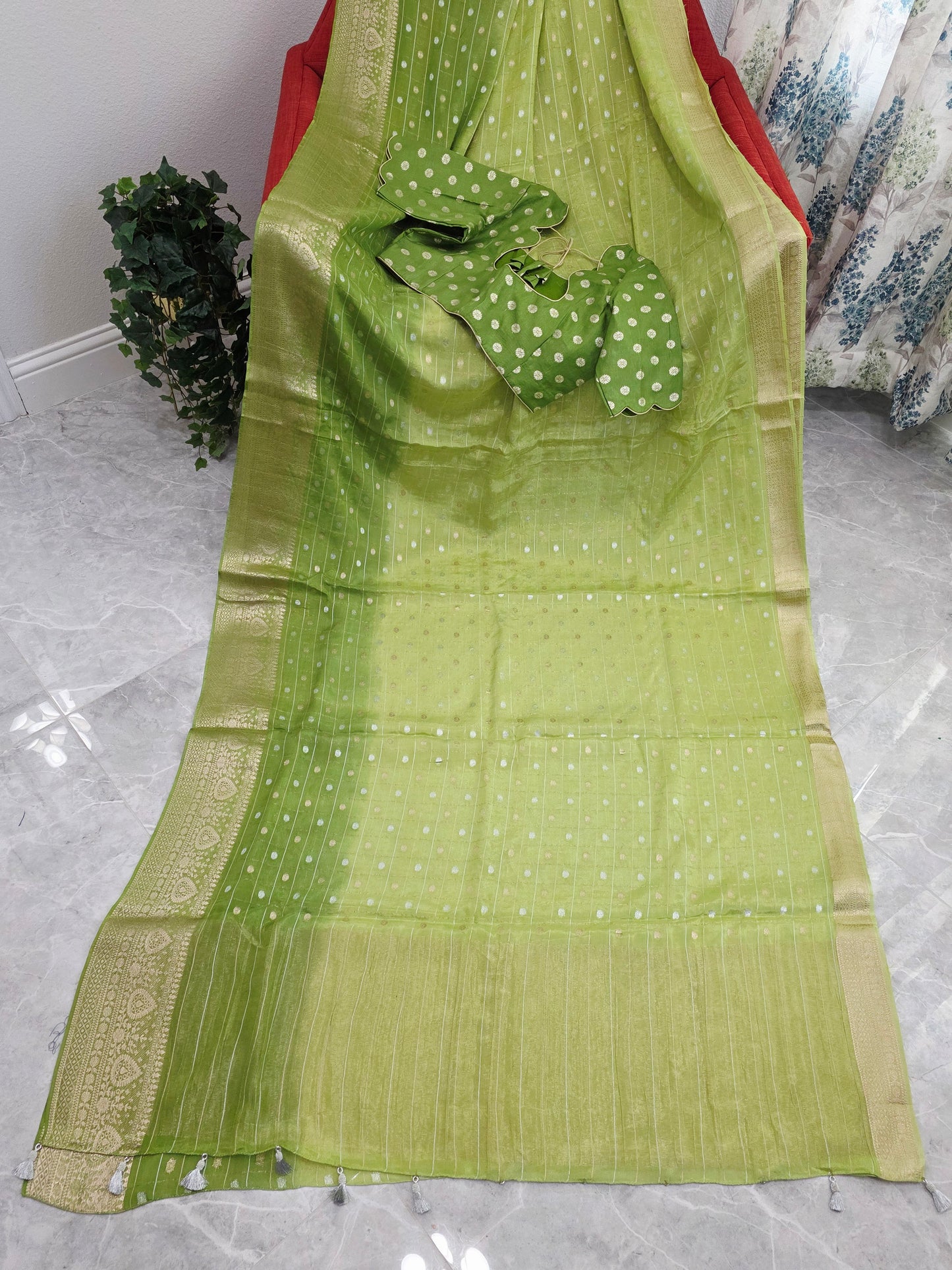 Heritage Pistachio Green with Classic Gold Border Shaded Chinon Crepe Silk Checks Saree with Blouse