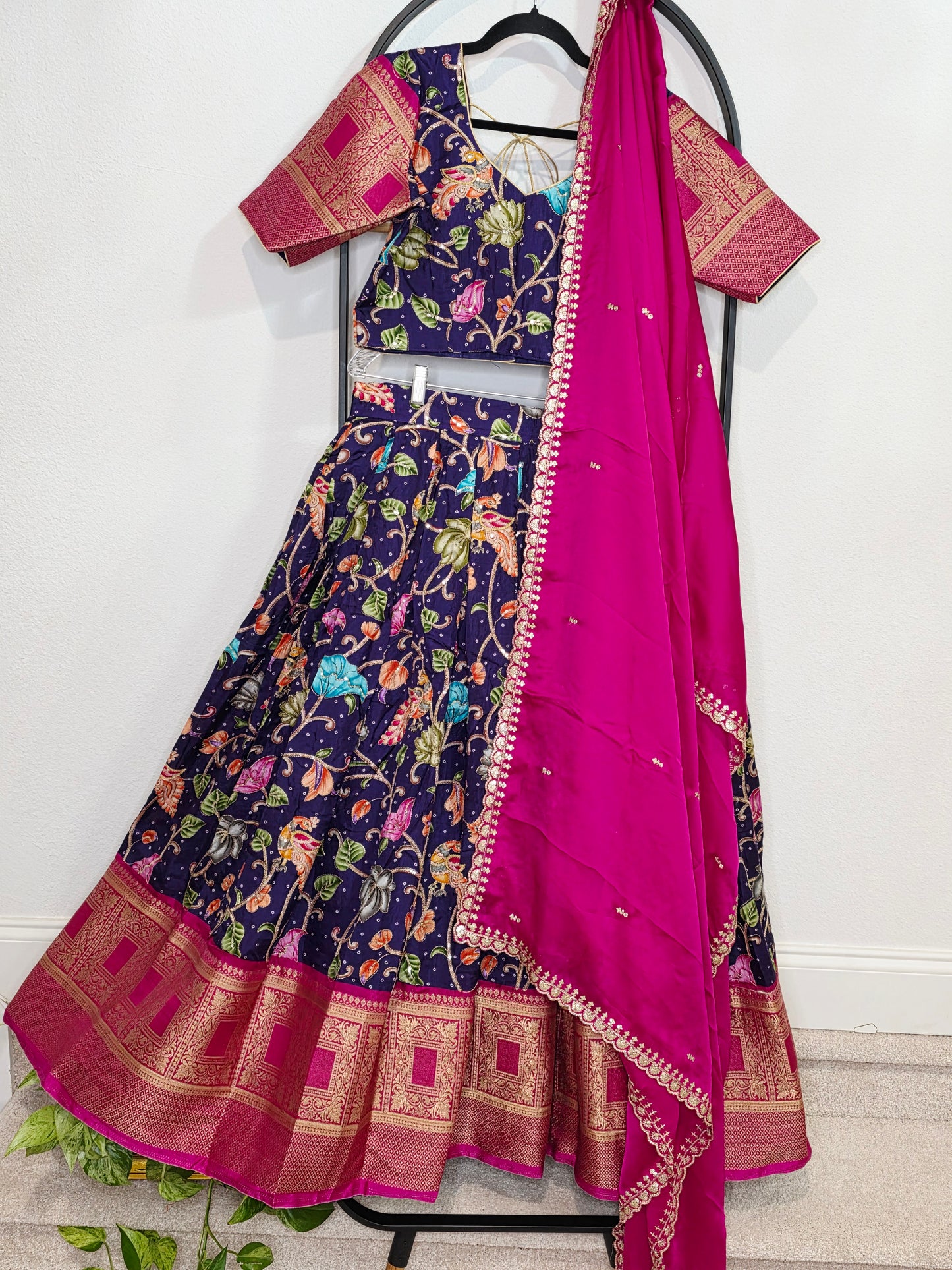 💜 Royal Purple Kalamkari Munga Crepe Silk Lehenga with Magenta Zari Border & Cutwork Embroidered Dupatta