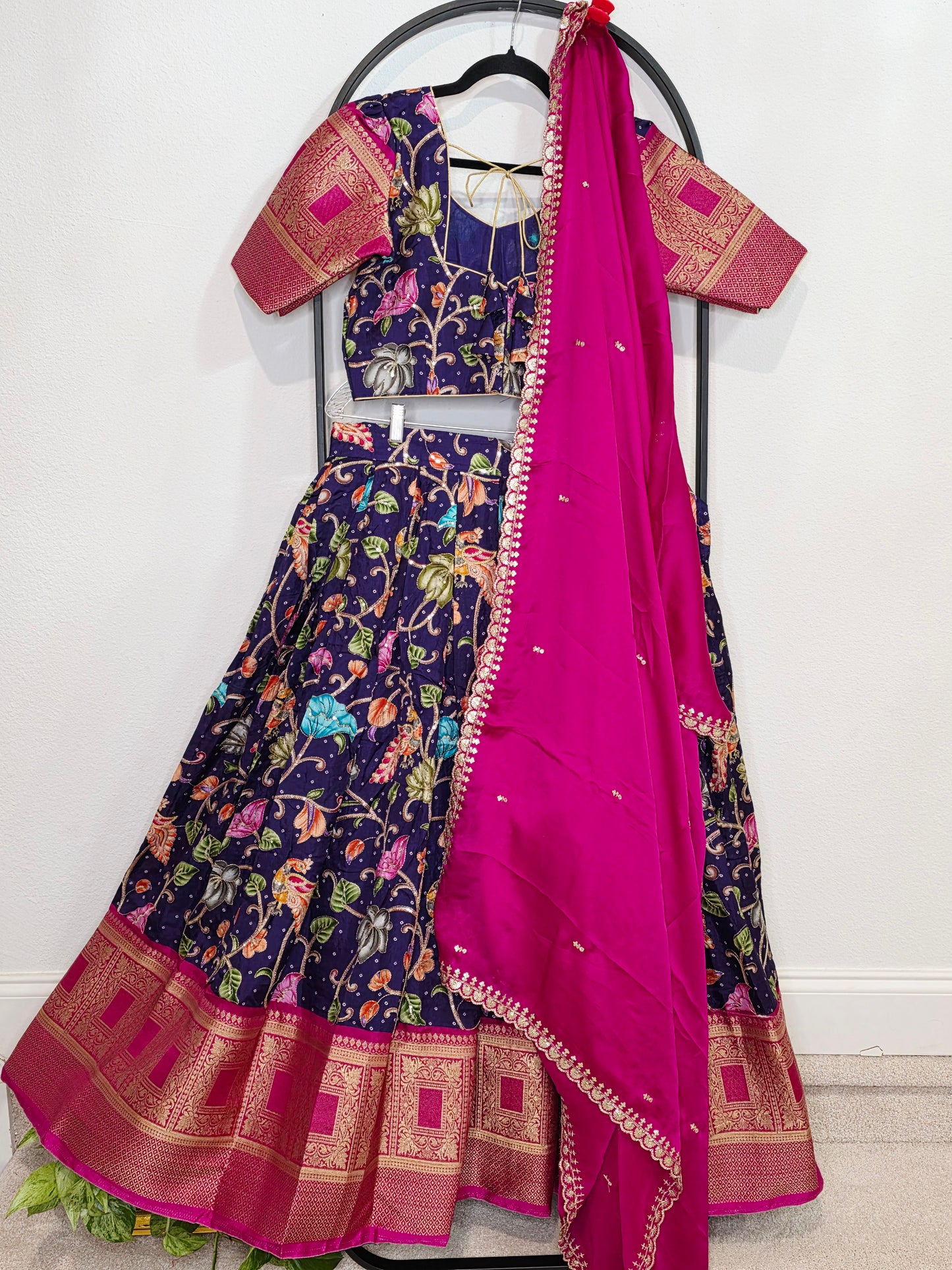 💜 Royal Purple Kalamkari Munga Crepe Silk Lehenga with Magenta Zari Border & Cutwork Embroidered Dupatta