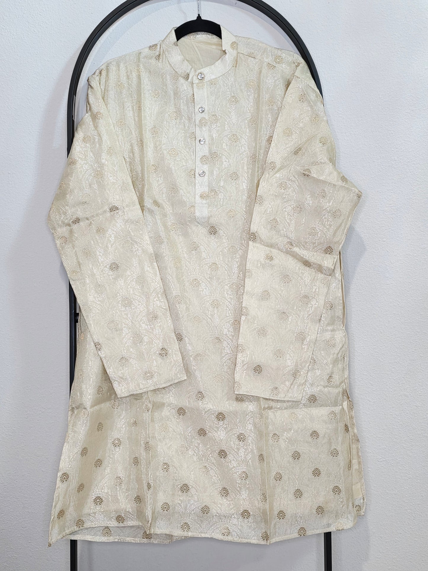 Men’s Cream Banarasi Silk Kurta – Size L
