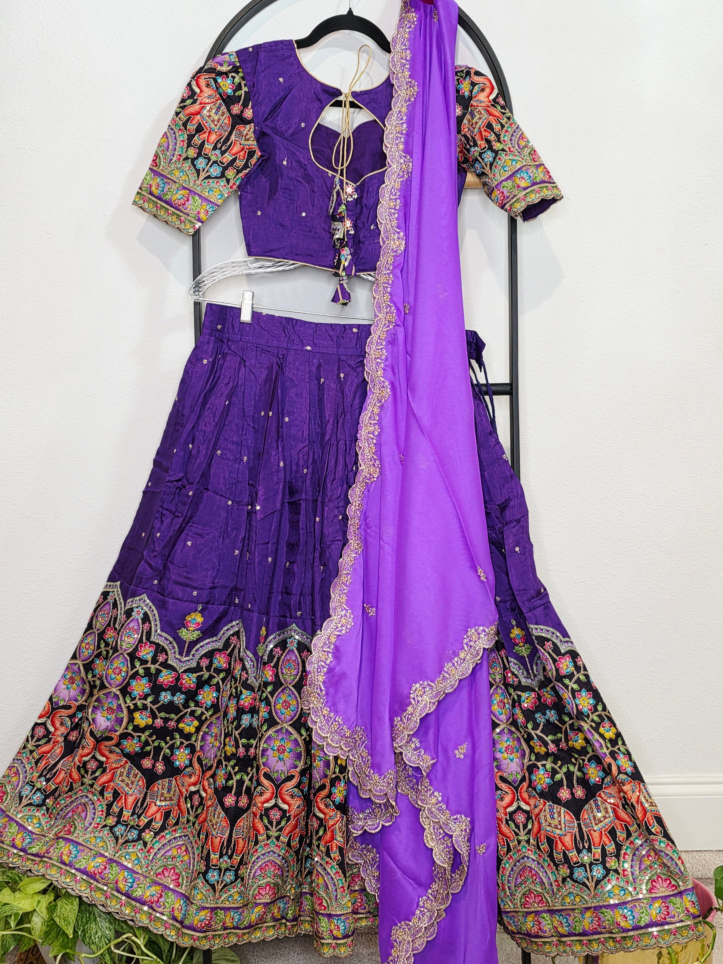 Purple Munga Crepe Silk Kalamkari Embroidery Lehenga Set with Lavender Georgette Cutwork Dupatta – Girls 11+ Junior