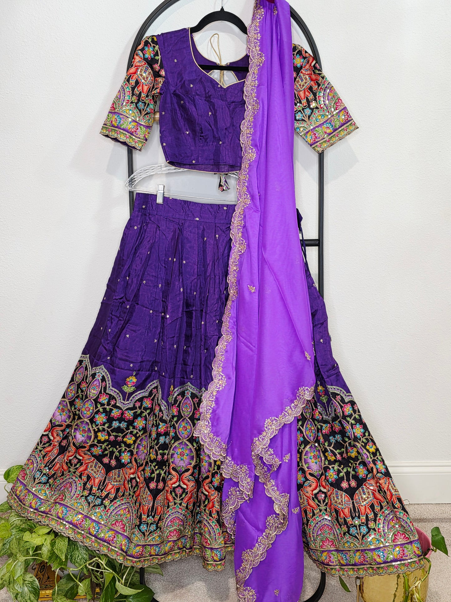 Purple Munga Crepe Silk Kalamkari Embroidery Lehenga Set with Lavender Georgette Cutwork Dupatta – Girls 11+ Junior
