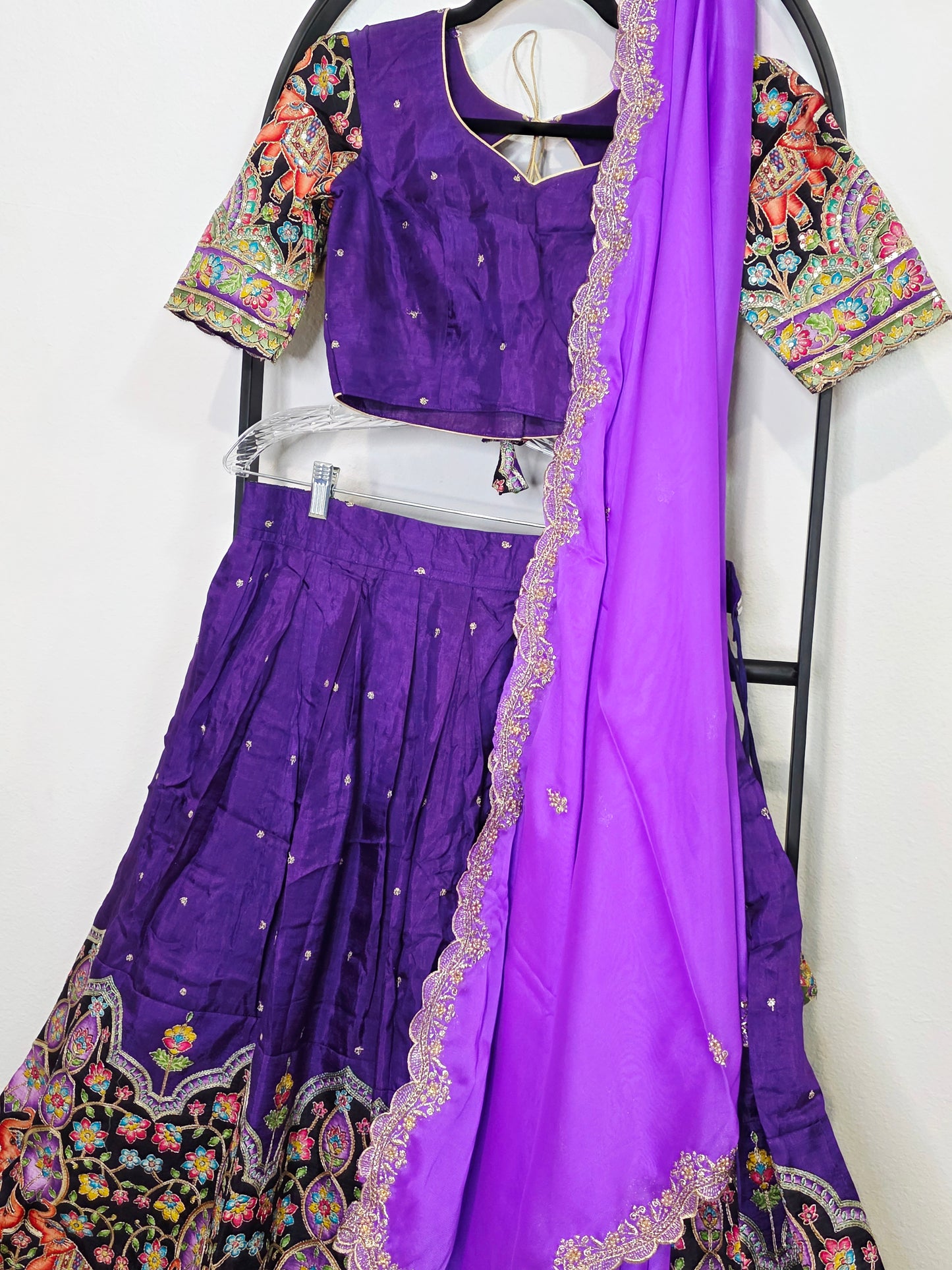 Purple Munga Crepe Silk Kalamkari Embroidery Lehenga Set with Lavender Georgette Cutwork Dupatta – Girls 11+ Junior