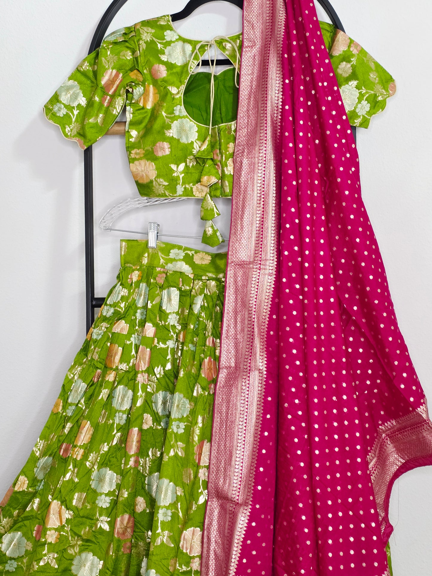 Emerald Royale Benarasi Meenakari Half Saree Lehenga Set with Pink Dupatta | Can - Can Lined