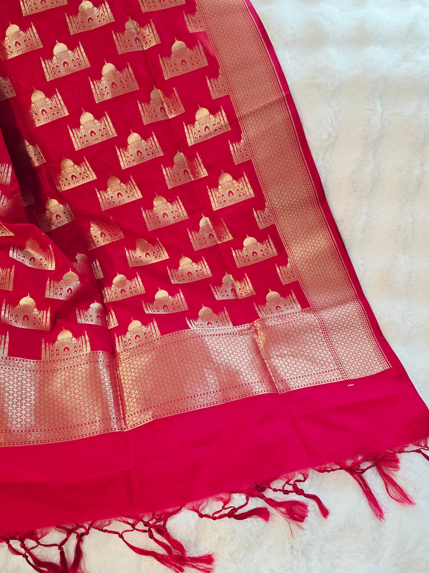 Red Tajmahal Design Butta Designer Benarasi Dupatta for Lehenga & Dress Wear