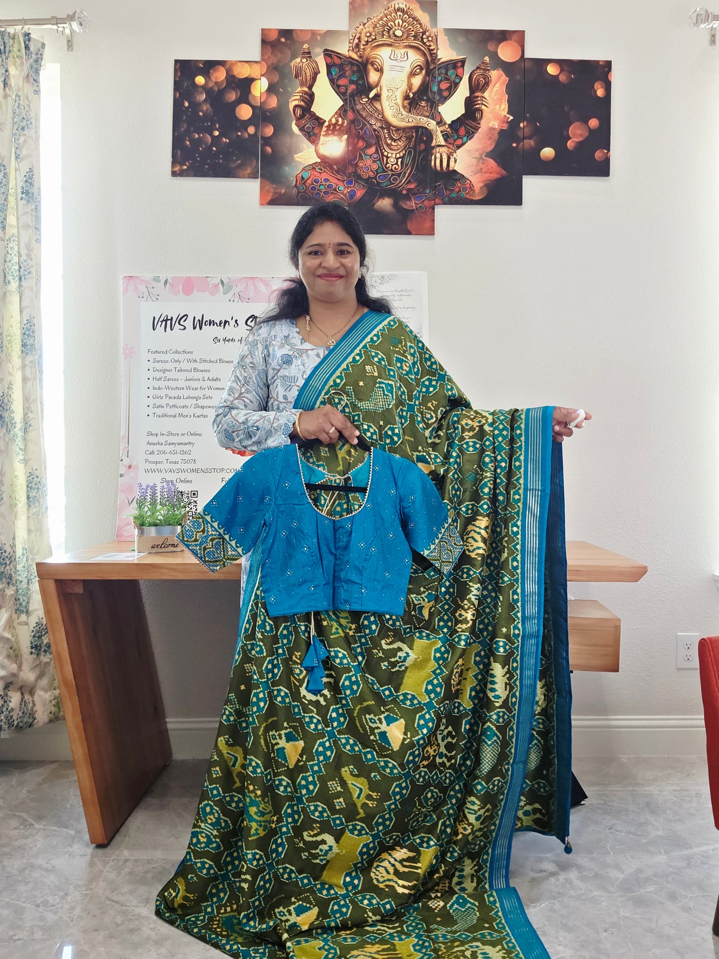 Munga Crepe Soft Patola Silk Saree - Blouse