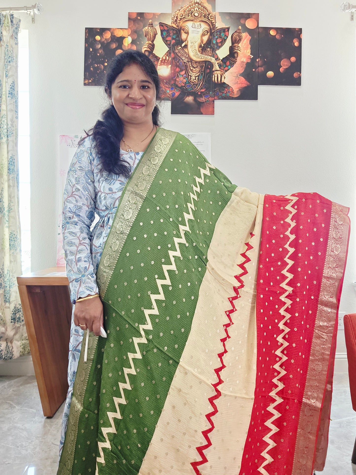 Shaded Chinon Chiffon Checkered Saree with Zari Border | Lightweight Party Wear | Blouse Piece Included