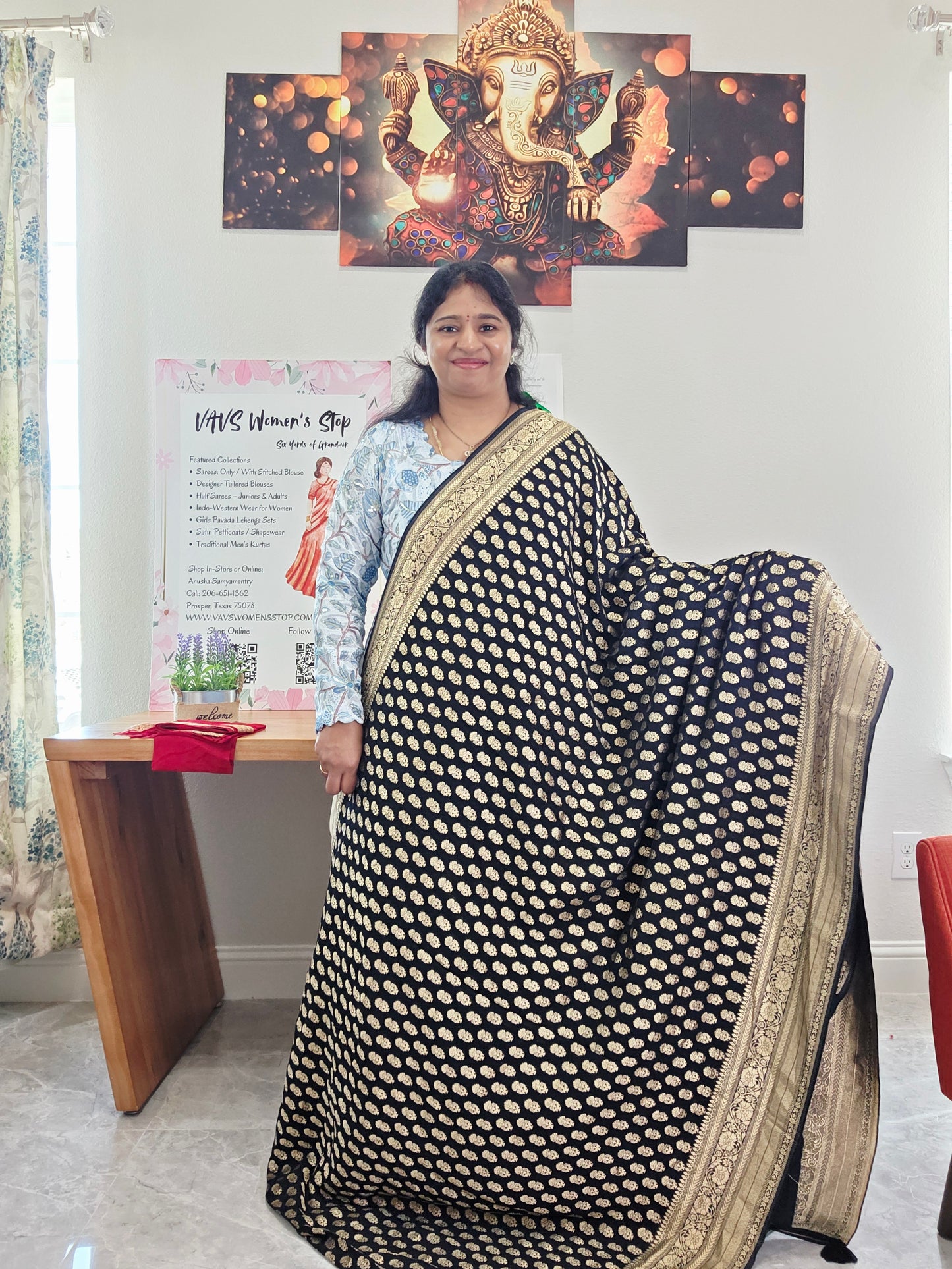 Midnight Noir & Antique Gold Pure Viscose Khaddi Georgette Powerloom Saree with Contrast Blouse Piece