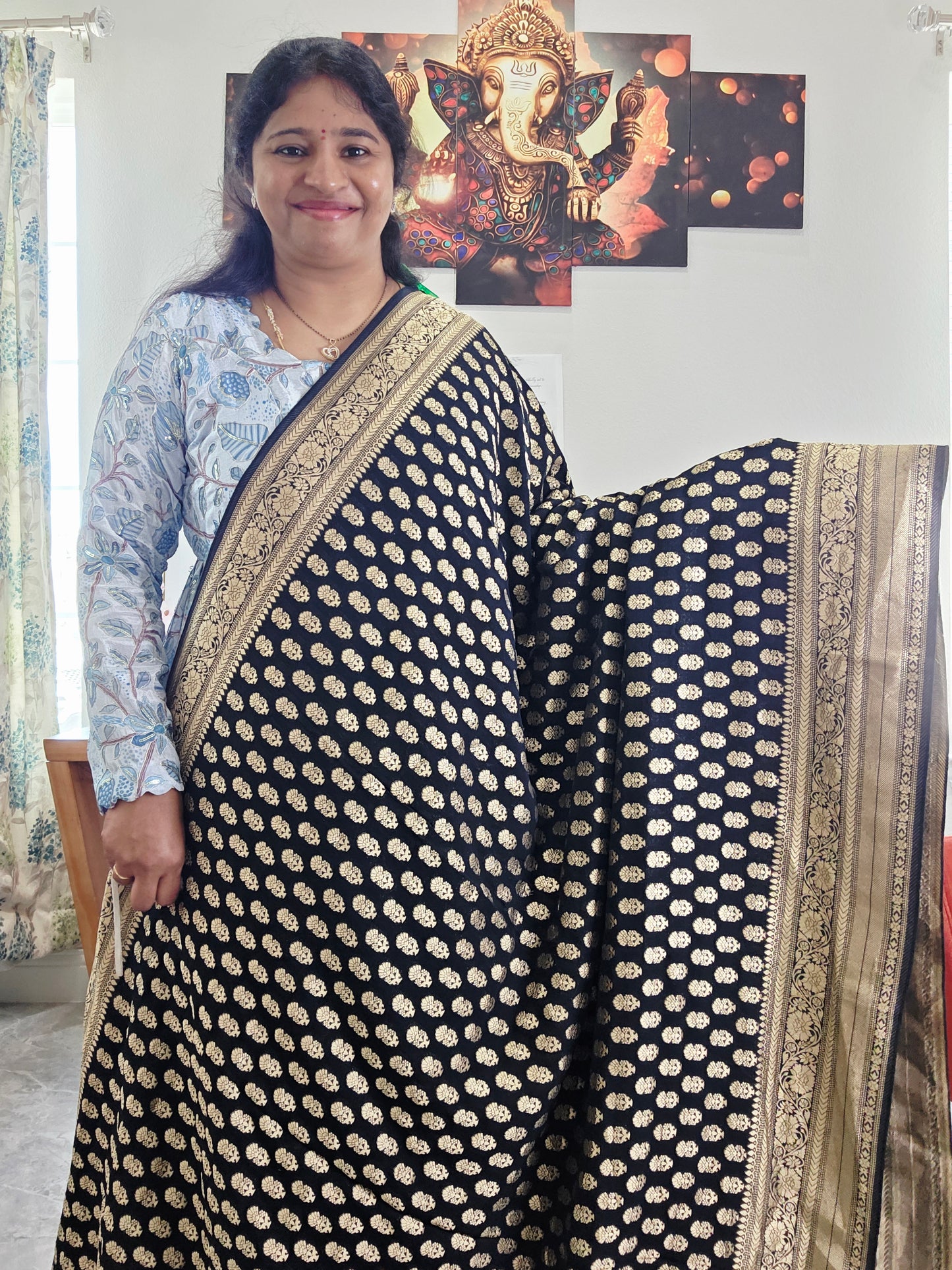 Midnight Noir & Antique Gold Pure Viscose Khaddi Georgette Powerloom Saree with Contrast Blouse Piece