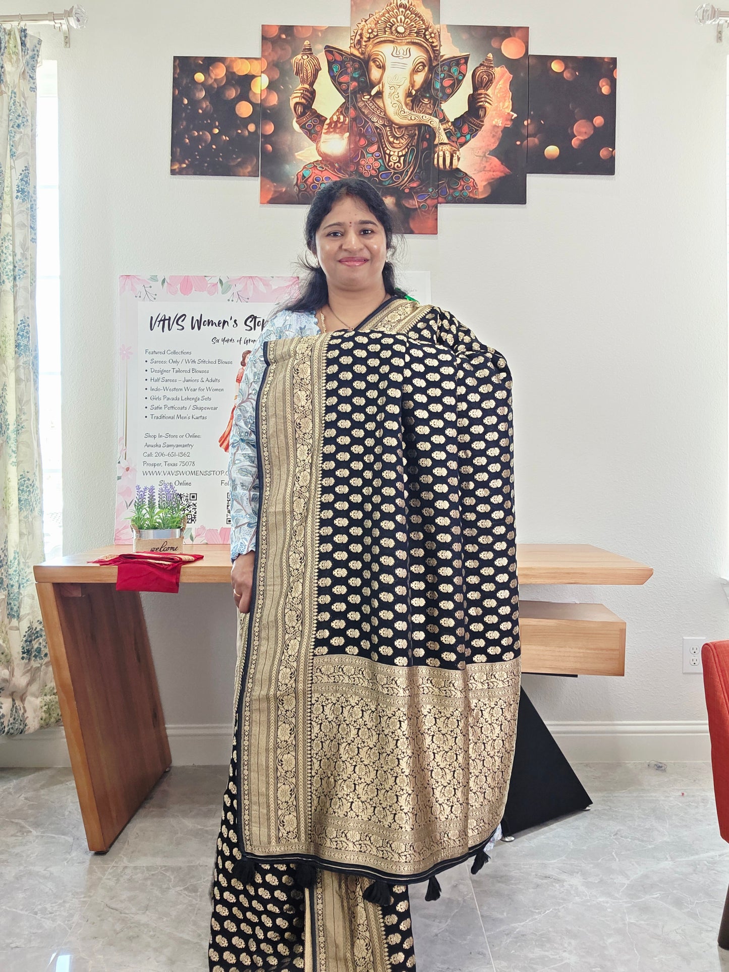 Midnight Noir & Antique Gold Pure Viscose Khaddi Georgette Powerloom Saree with Contrast Blouse Piece