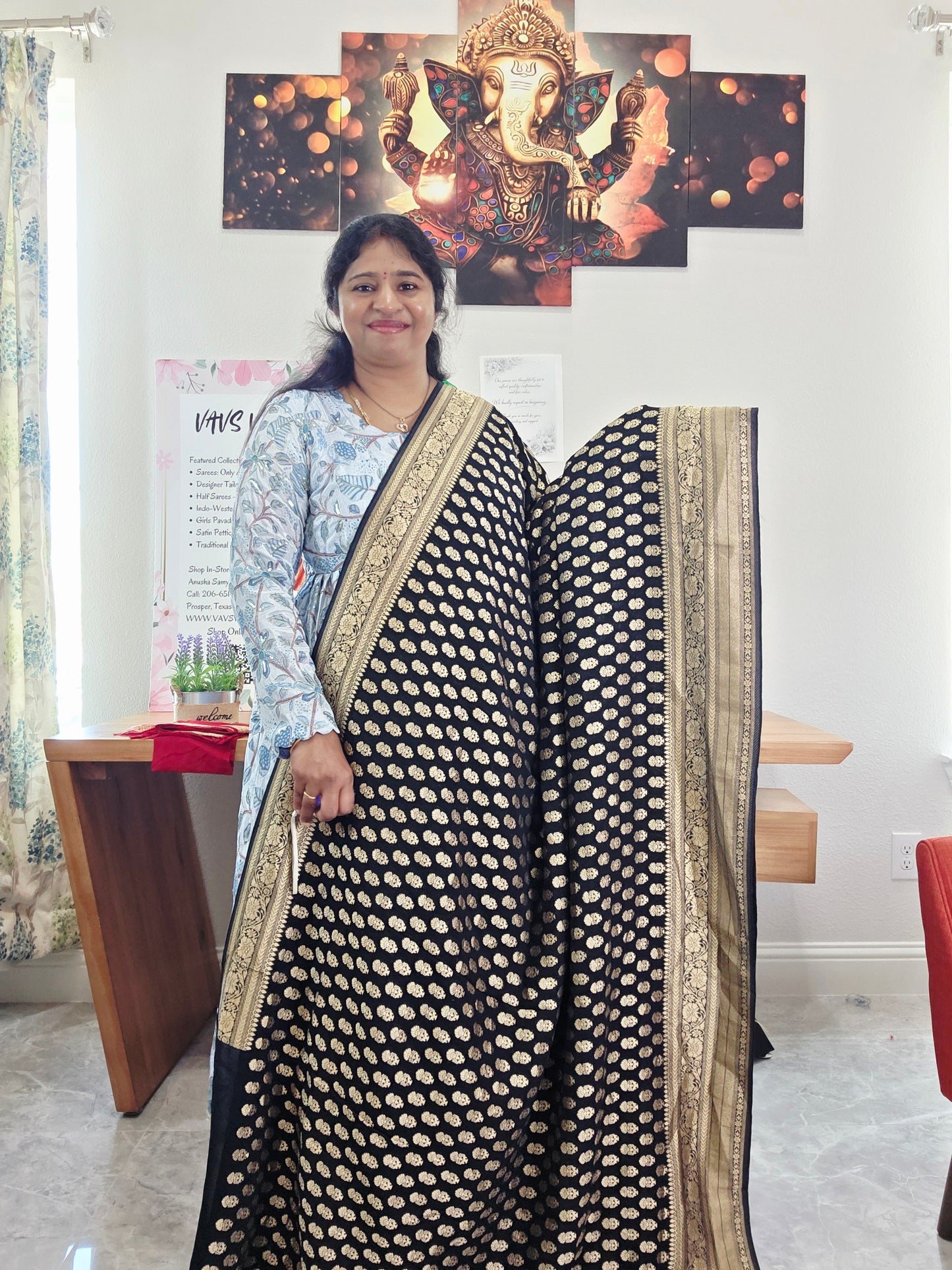 Midnight Noir & Antique Gold Pure Viscose Khaddi Georgette Powerloom Saree with Contrast Blouse Piece