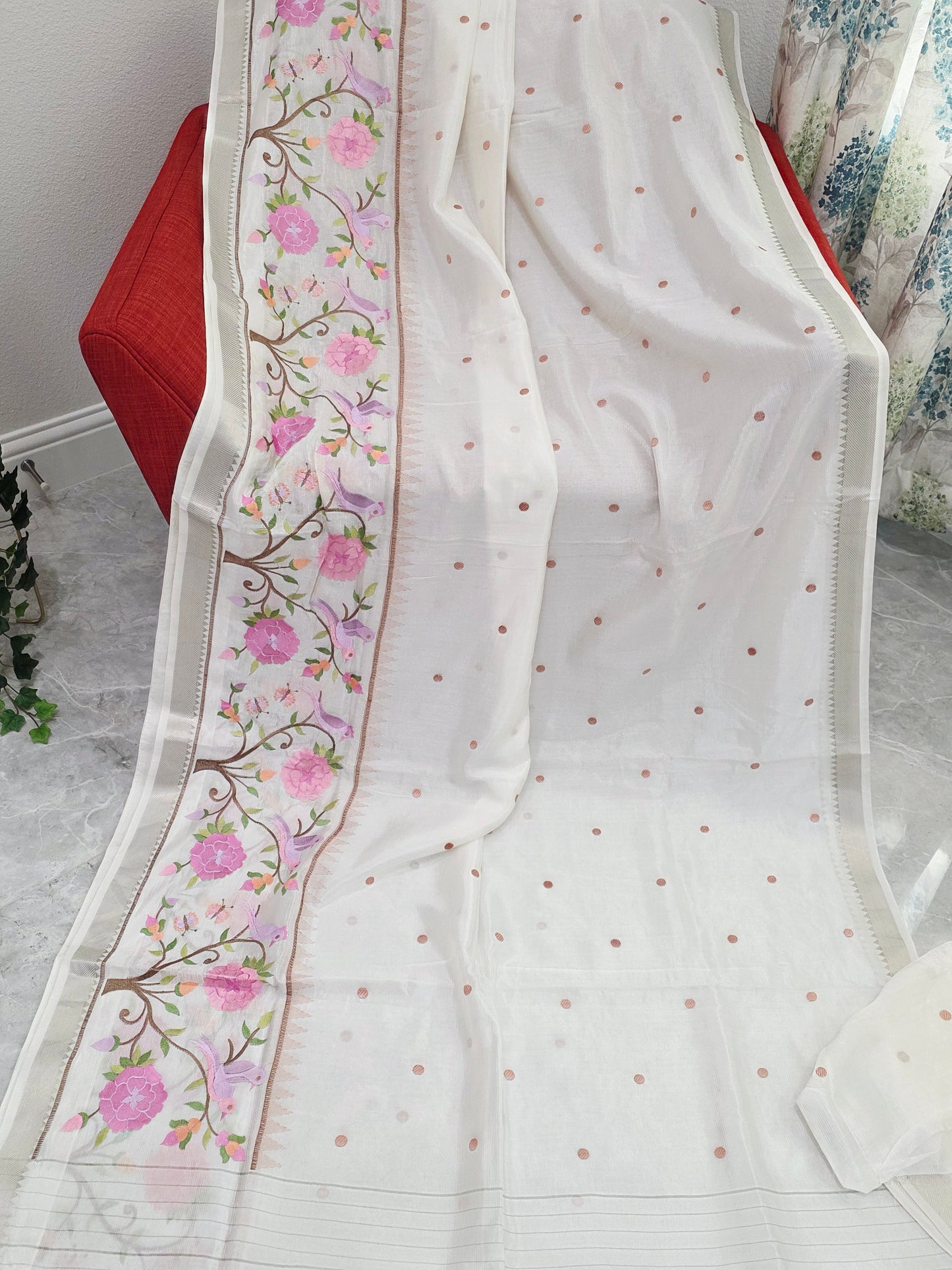 Off White Mangalagiri Silk Cotton Handloom Saree with Bird Embroidered Border