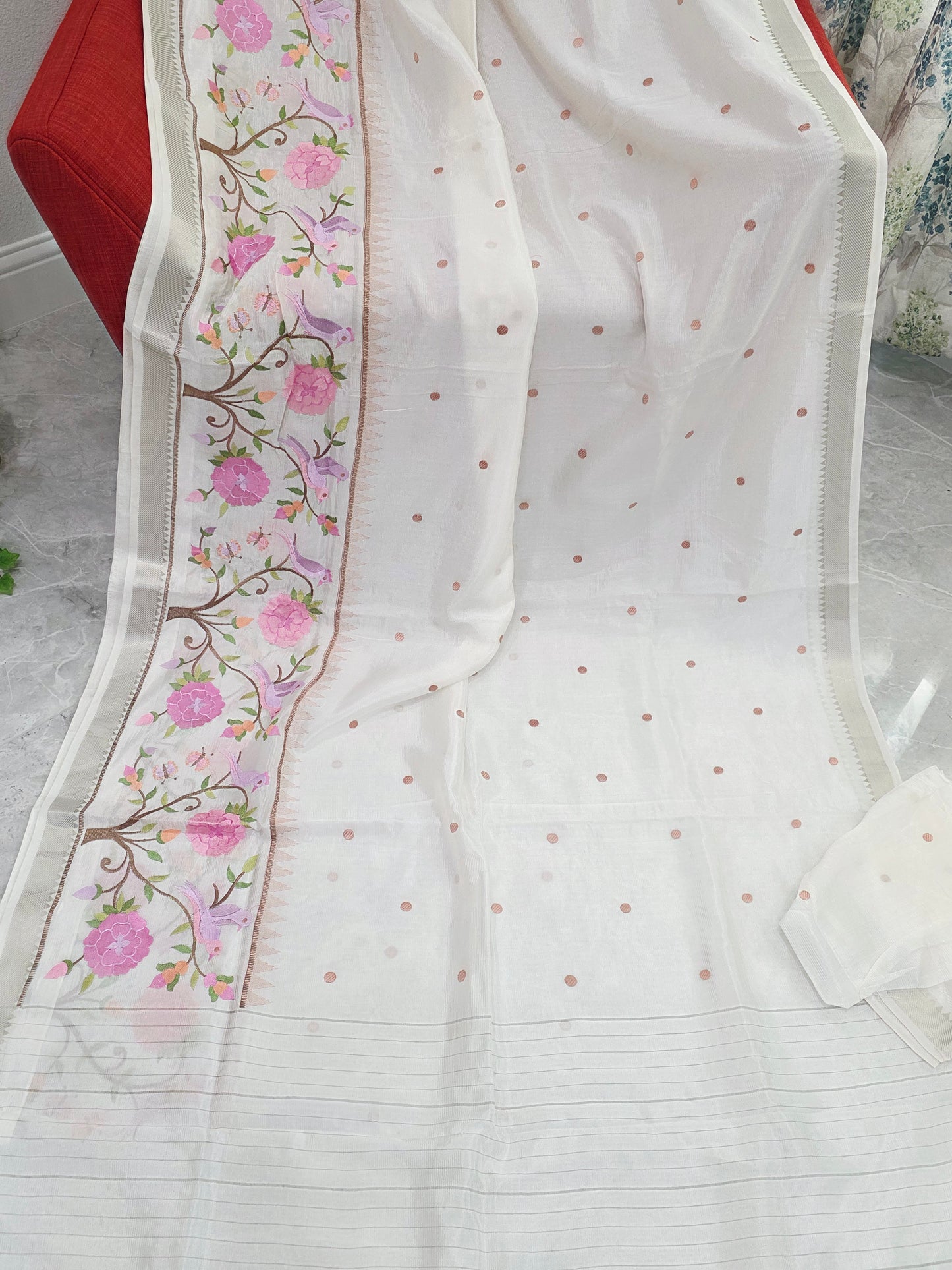 Off White Mangalagiri Silk Cotton Handloom Saree with Bird Embroidered Border