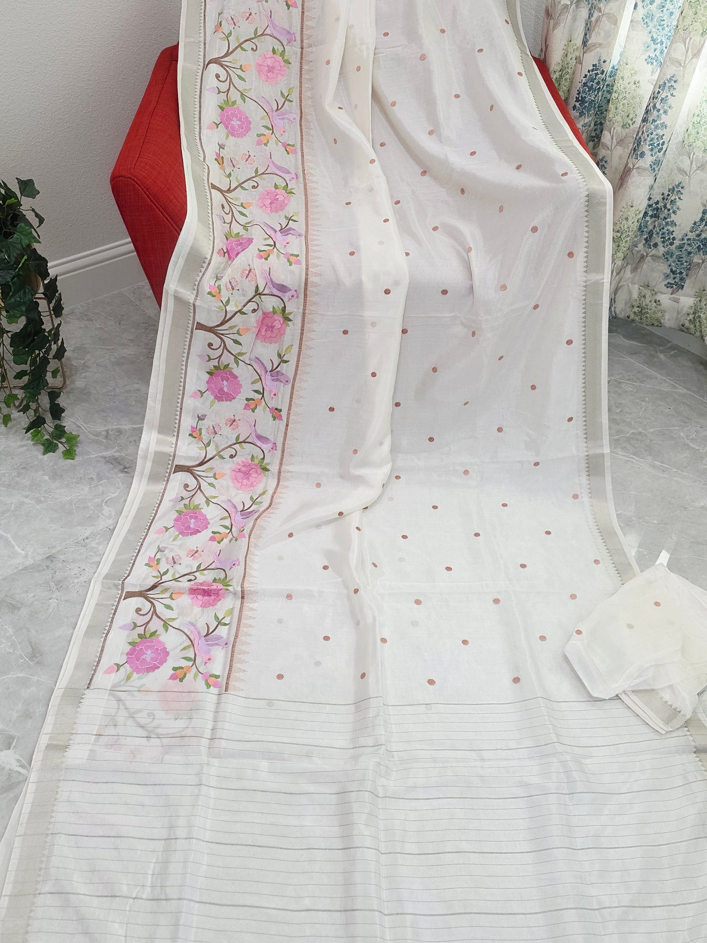 Off White Mangalagiri Silk Cotton Handloom Saree with Bird Embroidered Border