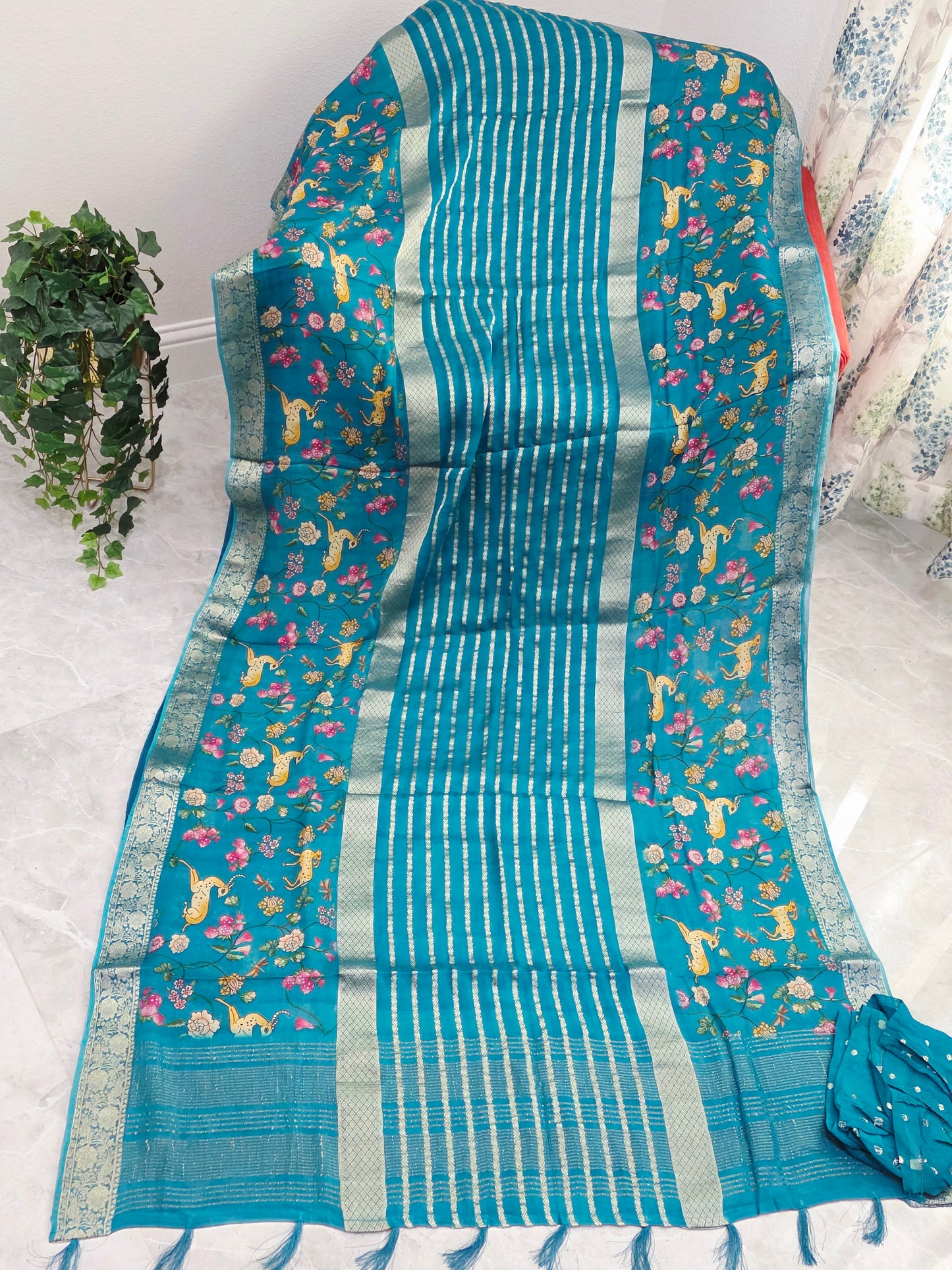 Turquoise Bloom Designer Georgette Crepe Silk Saree with Unstitched Blouse