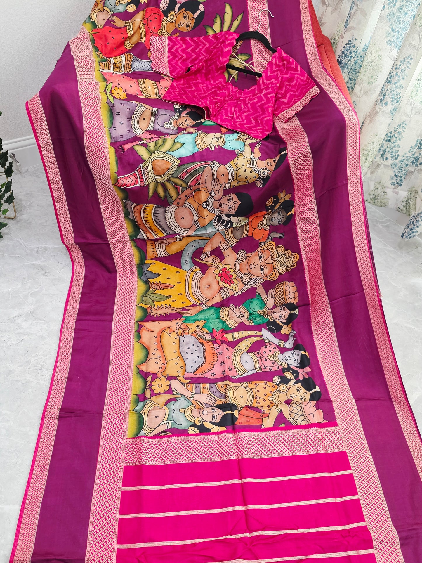 Royal Orchid Magenta Gap Border Designer Kalamkari Crepe Silk Saree With Stitched Blouse