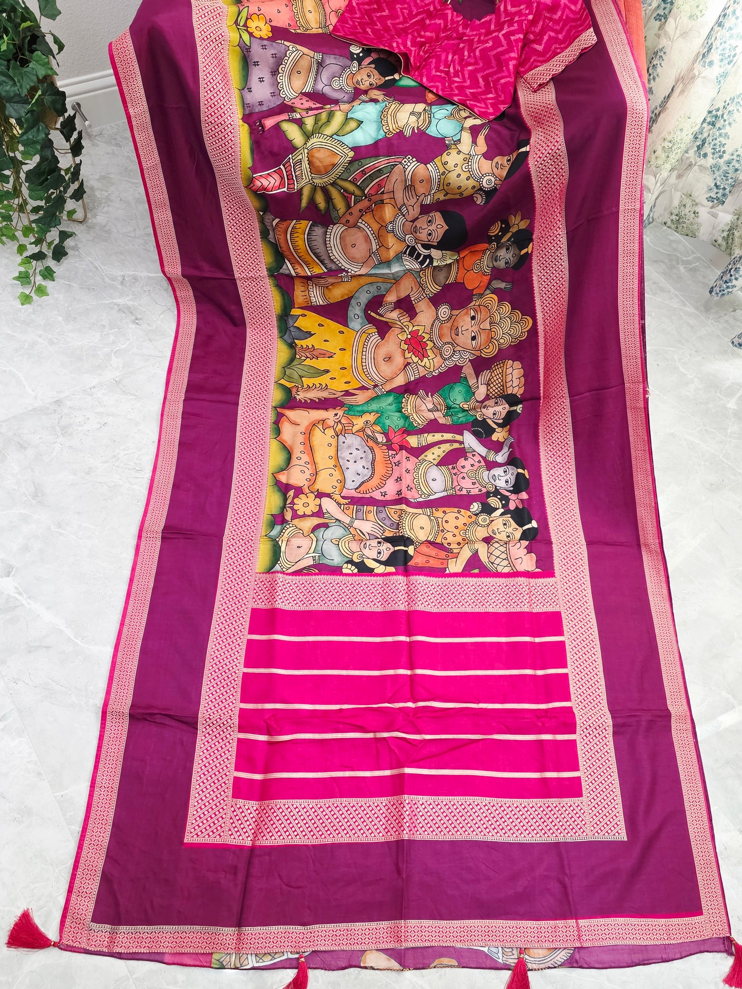 Royal Orchid Magenta Gap Border Designer Kalamkari Crepe Silk Saree With Stitched Blouse
