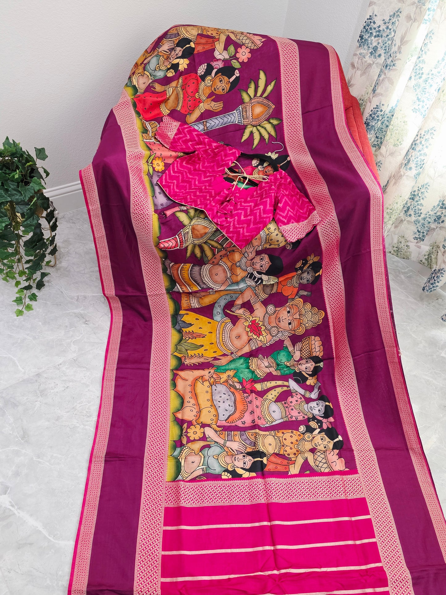 Royal Orchid Magenta Gap Border Designer Kalamkari Crepe Silk Saree With Stitched Blouse