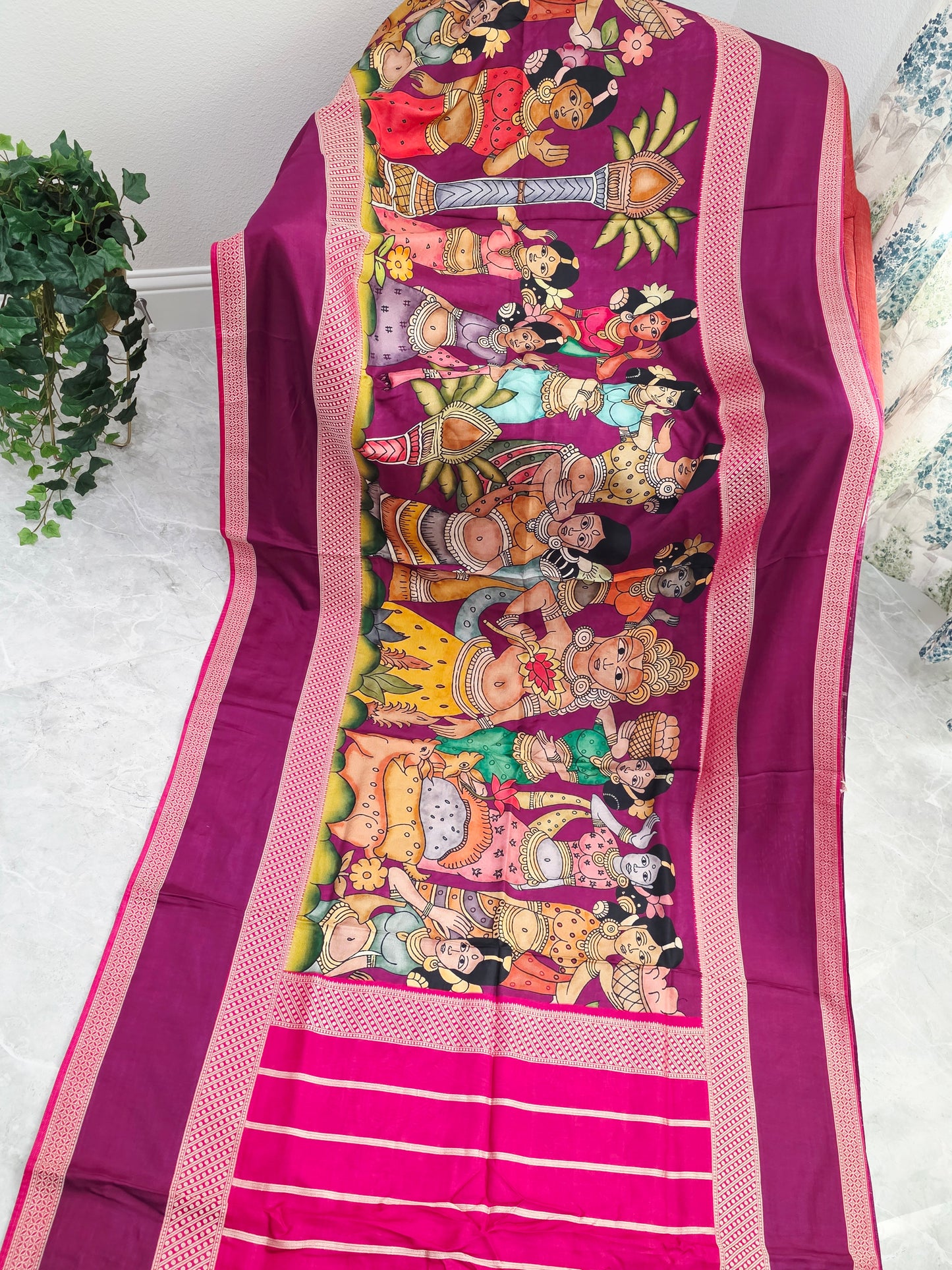 Royal Orchid Magenta Gap Border Designer Kalamkari Crepe Silk Saree With Stitched Blouse
