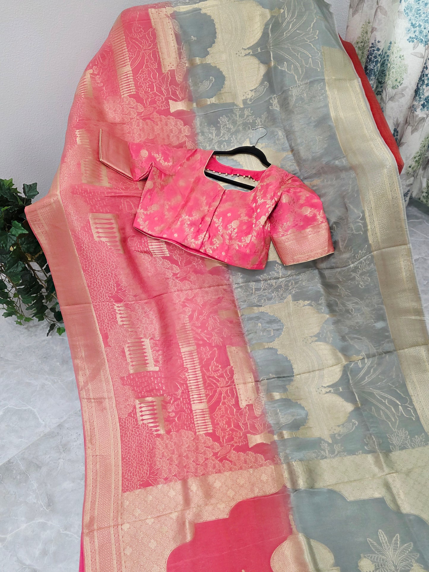 Rose Blush & Gray Silver Mist Taj Mahal Powerloom Woven Benarasi Silk Saree with Stitched Blouse