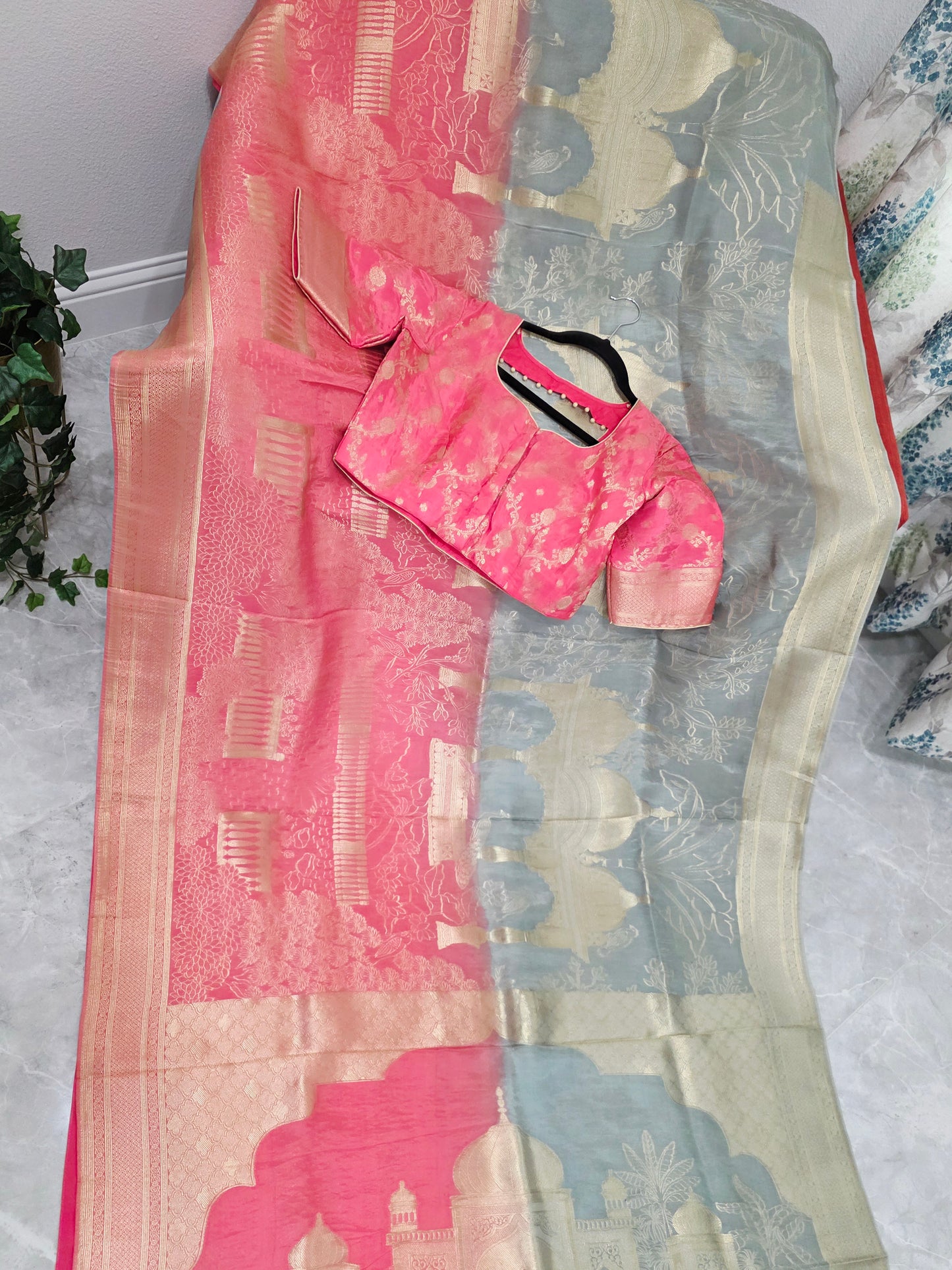 Rose Blush & Gray Silver Mist Taj Mahal Powerloom Woven Benarasi Silk Saree with Stitched Blouse