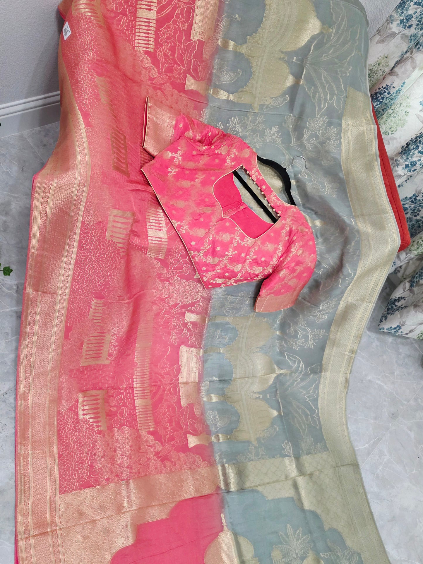 Rose Blush & Gray Silver Mist Taj Mahal Powerloom Woven Benarasi Silk Saree with Stitched Blouse
